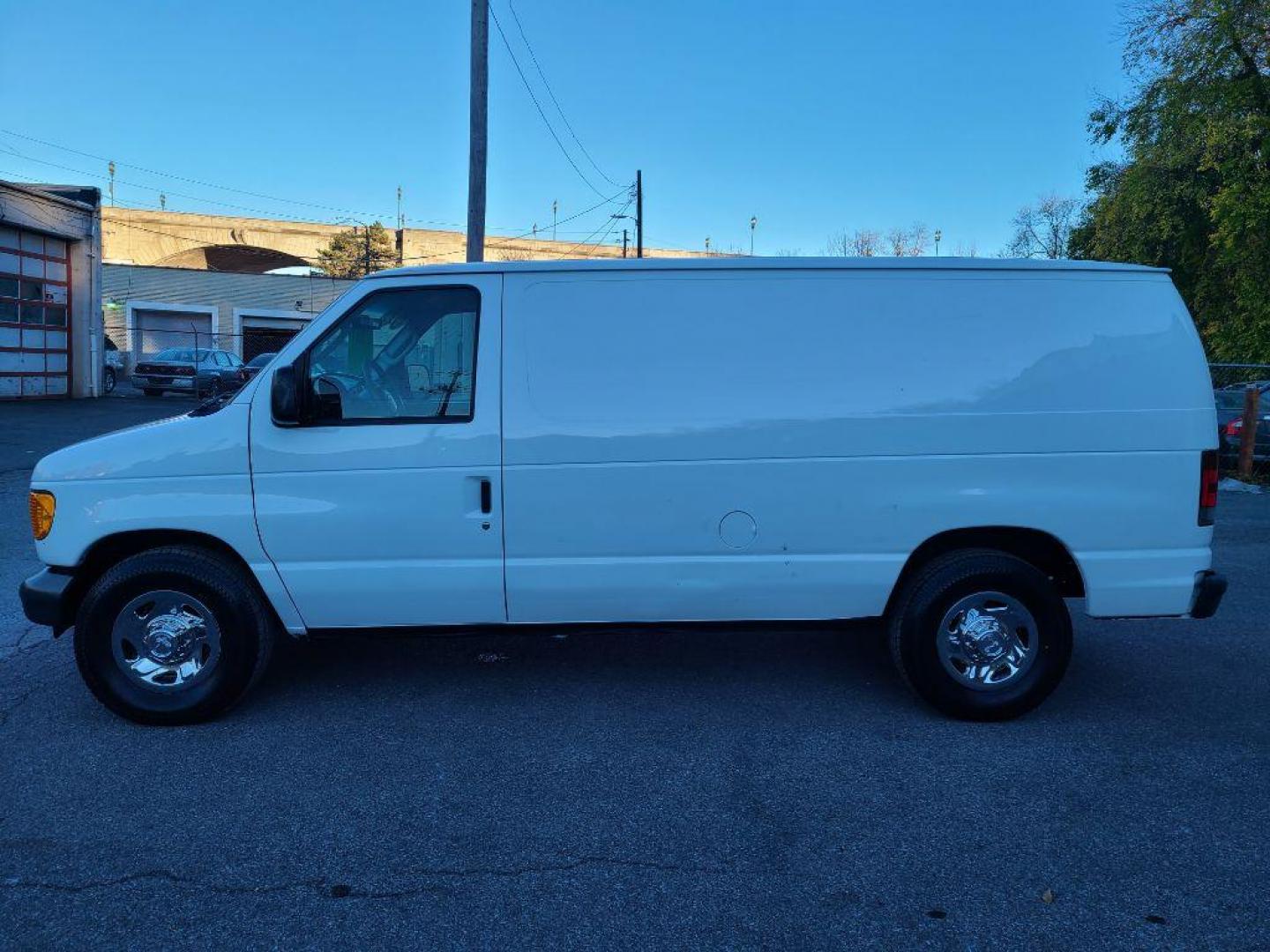 2006 Ford Econoline Van Commercial photo 4