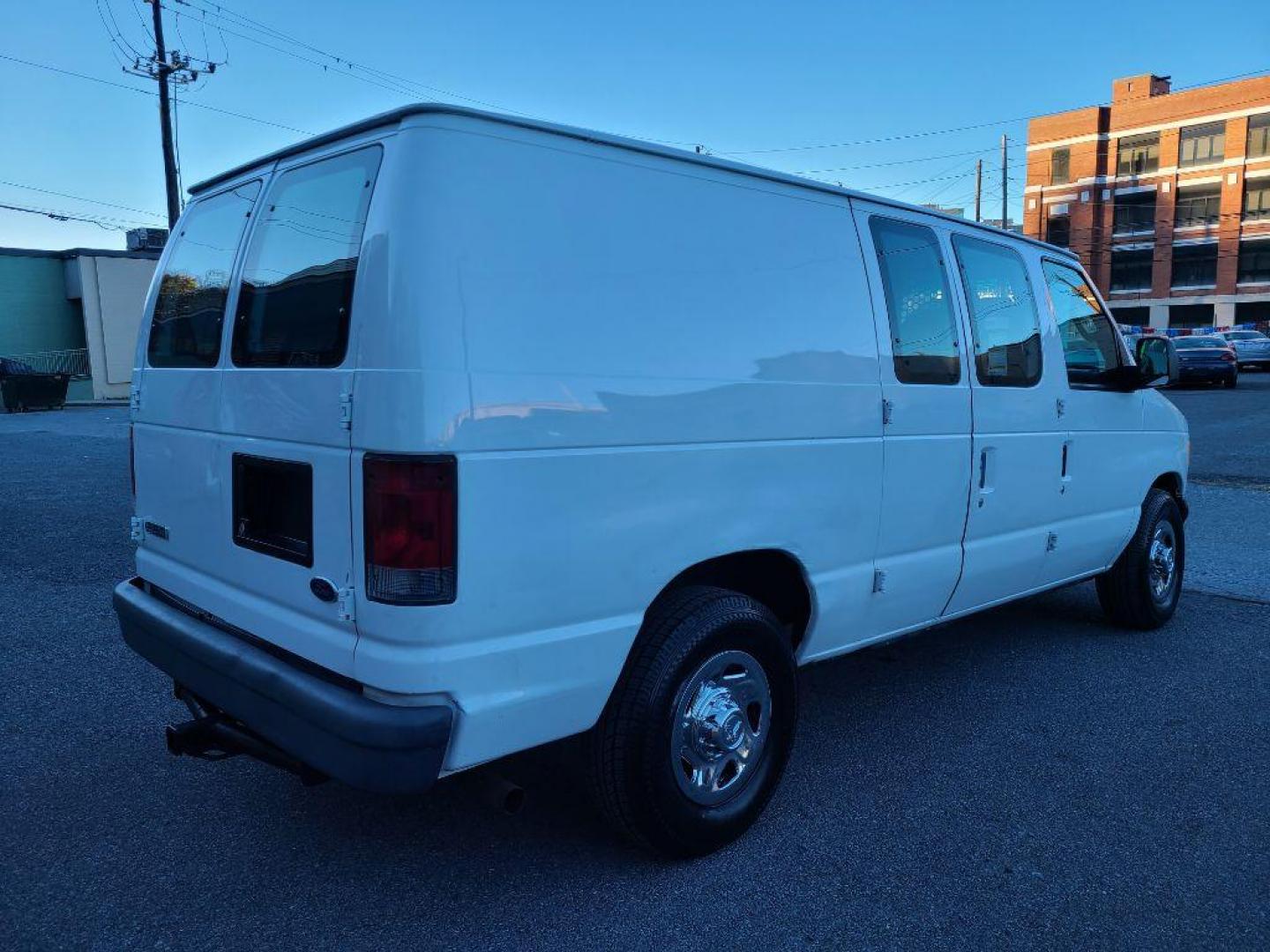 2006 Ford Econoline Van Commercial photo 10