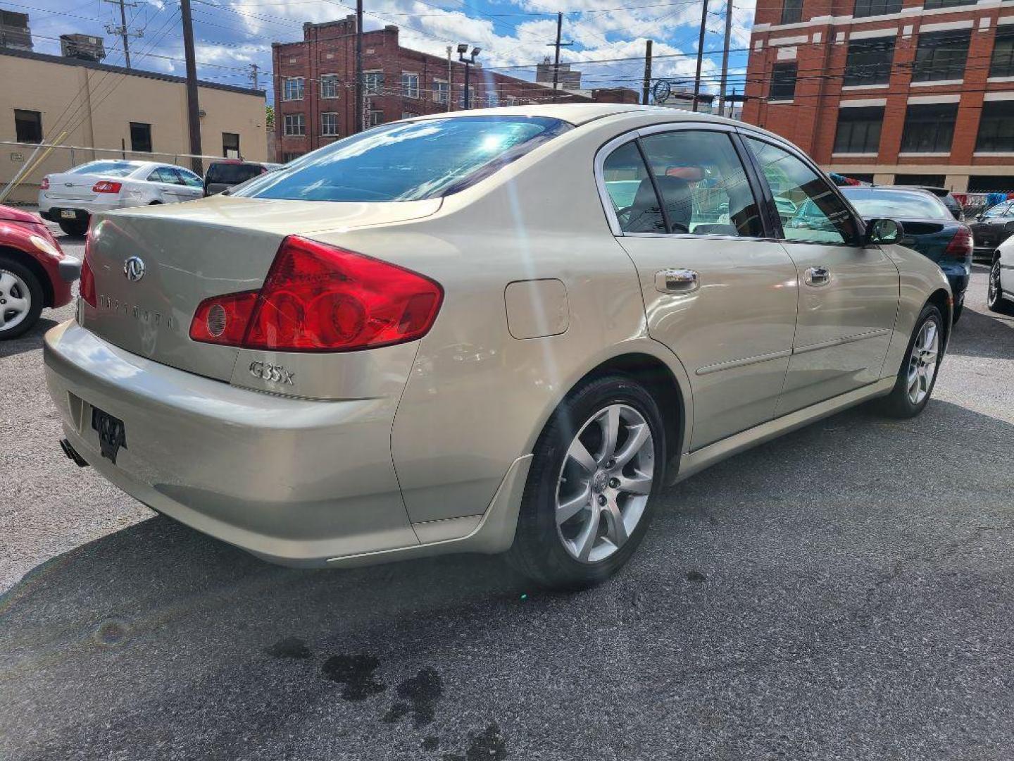 2006 INFINITI G35 Base photo 10