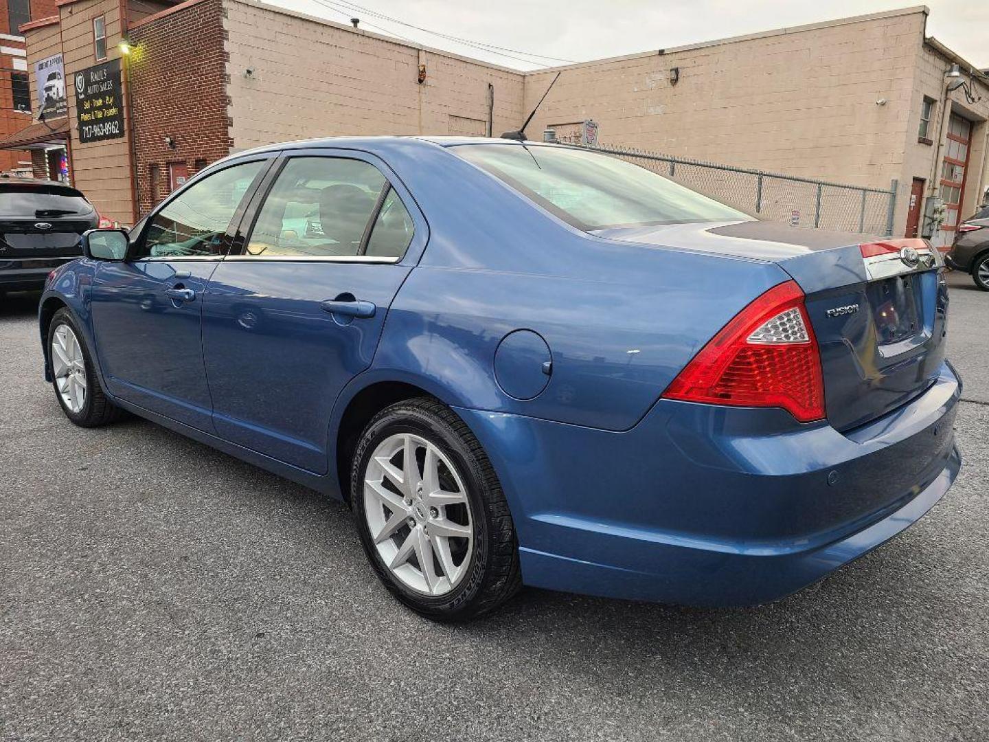 2010 Ford Fusion SEL photo 6