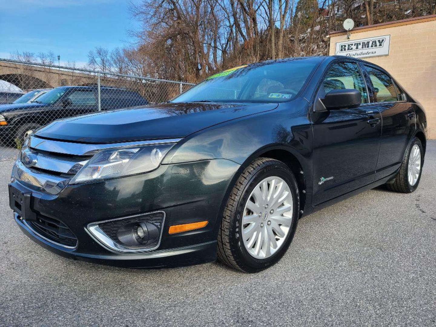 2010 Ford Fusion Hybrid photo 2