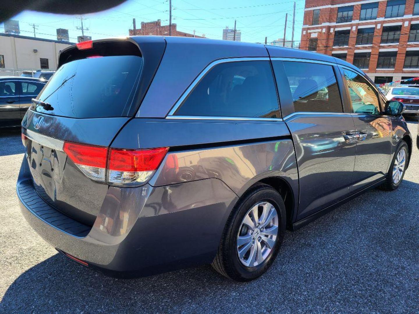 2016 Honda Odyssey EX photo 8