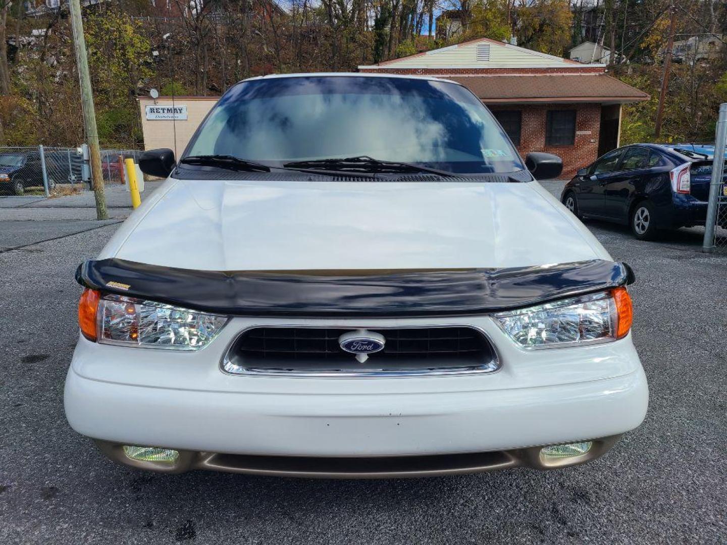 1998 WHITE FORD WINDSTAR WAGON (2FMDA5143WB) with an 3.8L engine, Automatic transmission, located at 117 North Cameron Street, Harrisburg, PA, 17101, (717) 963-8962, 40.267021, -76.875351 - WE FINANCE!!! Good Credit/ Bad Credit/ No Credit - ALL Trade-Ins Welcomed!!! ***Guaranteed Credit Approval*** APPLY ONLINE or CALL us TODAY ;) Internet Prices and Marketplace Prices are SPECIAL discounted ***CASH DEALS*** Retail Prices are higher. Please call us to discuss your cash and finan - Photo#9