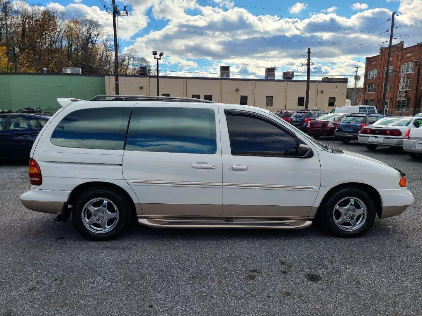 1998 WHITE FORD WINDSTAR WAGON (2FMDA5143WB) with an 3.8L engine, Automatic transmission, located at 117 North Cameron Street, Harrisburg, PA, 17101, (717) 963-8962, 40.267021, -76.875351 - WE FINANCE!!! Good Credit/ Bad Credit/ No Credit - ALL Trade-Ins Welcomed!!! ***Guaranteed Credit Approval*** APPLY ONLINE or CALL us TODAY ;) Internet Prices and Marketplace Prices are SPECIAL discounted ***CASH DEALS*** Retail Prices are higher. Please call us to discuss your cash and finan - Photo#5