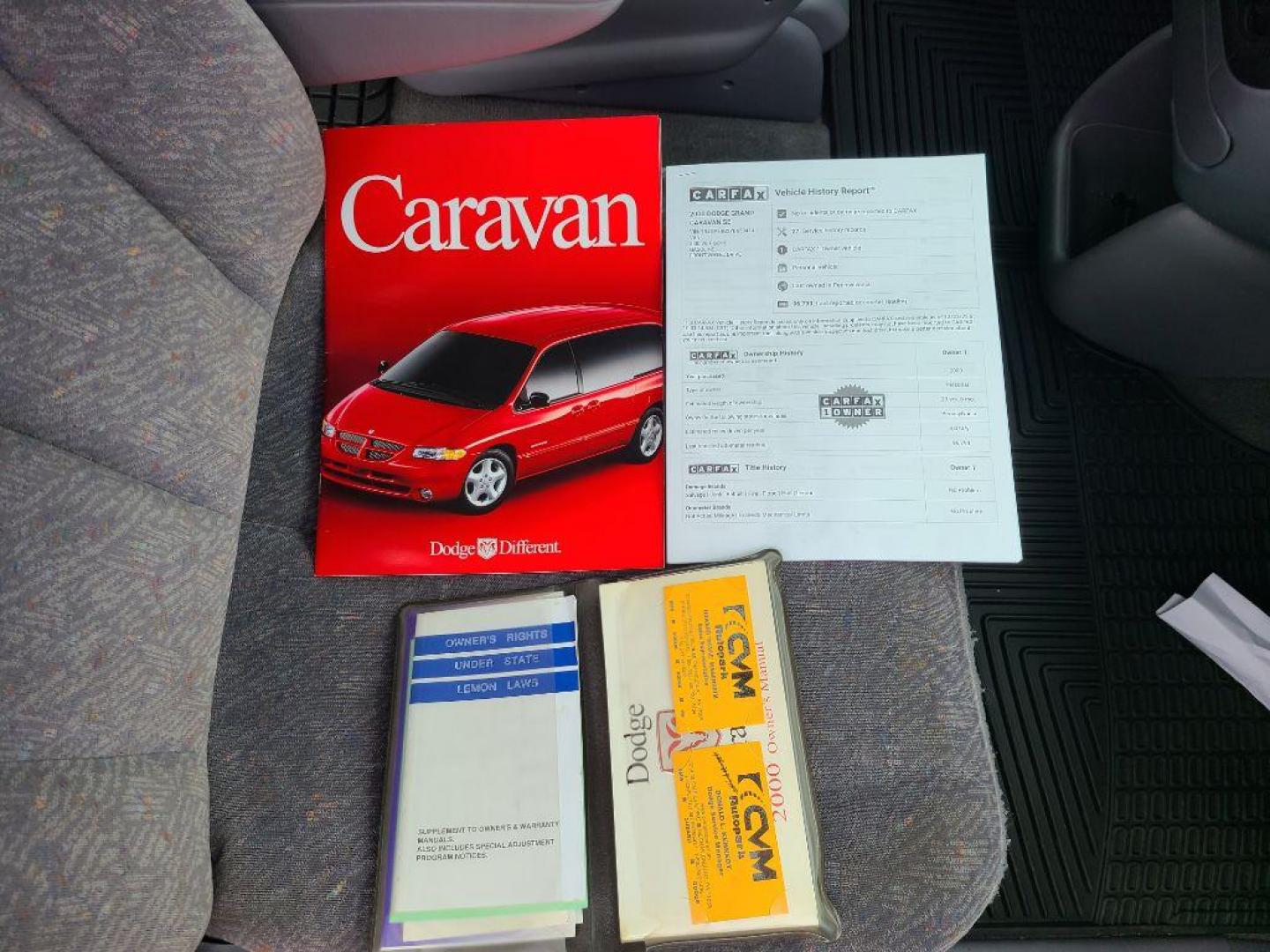 2000 SILVER DODGE GRAND CARAVAN Sport (1B4GP44G2YB) with an 3.3L engine, Automatic transmission, located at 117 North Cameron Street, Harrisburg, PA, 17101, (717) 963-8962, 40.267021, -76.875351 - Photo#7