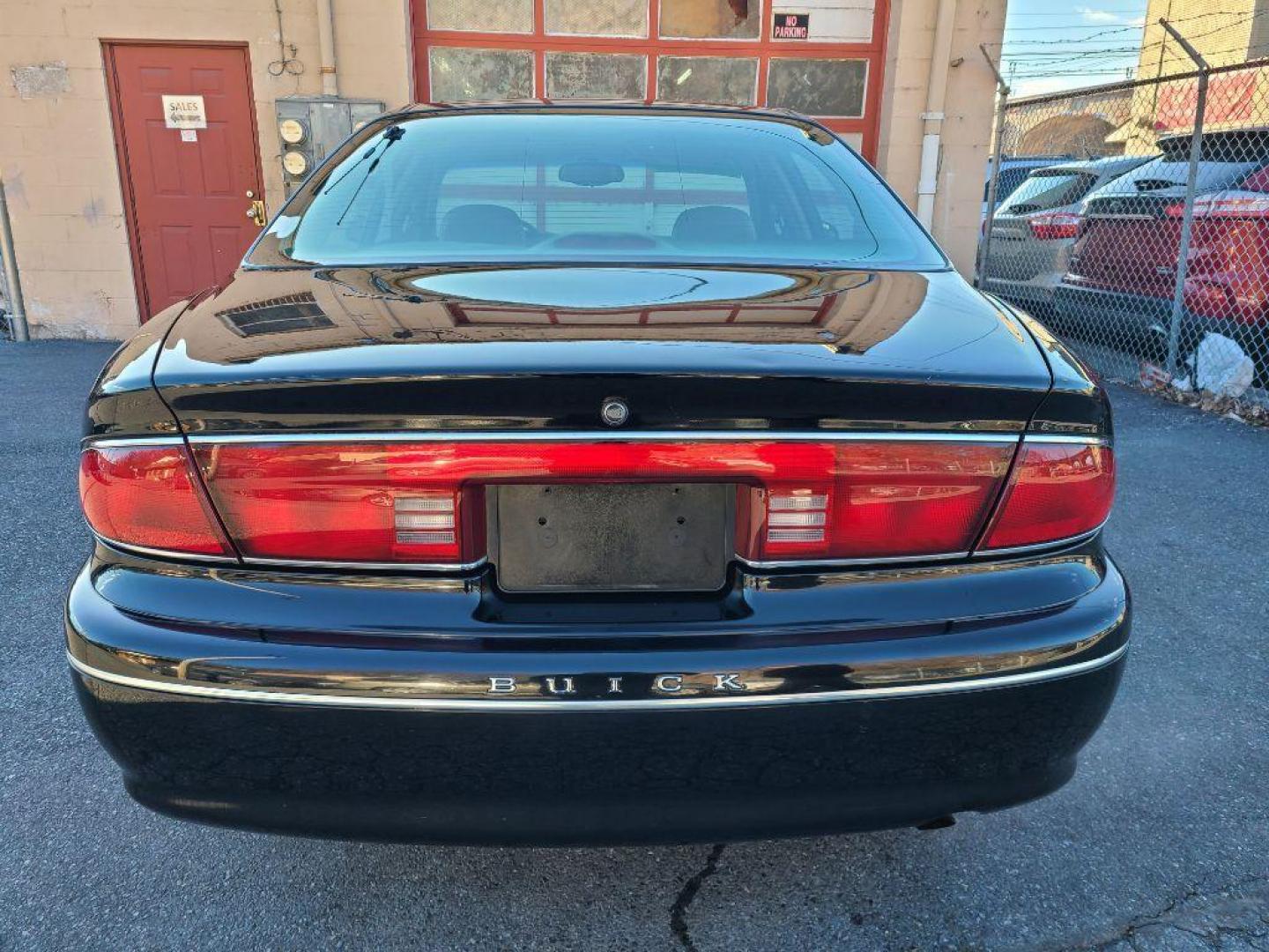 2001 BLACK BUICK CENTURY LIMITED (2G4WY55J211) with an 3.1L engine, Automatic transmission, located at 117 North Cameron Street, Harrisburg, PA, 17101, (717) 963-8962, 40.267021, -76.875351 - WE FINANCE!!! Good Credit/ Bad Credit/ No Credit - ALL Trade-Ins Welcomed!!! ***Guaranteed Credit Approval*** APPLY ONLINE or CALL us TODAY ;) Internet Prices and Marketplace Prices are SPECIAL discounted ***CASH DEALS*** Retail Prices are higher. Please call us to discuss your cash and finan - Photo#5