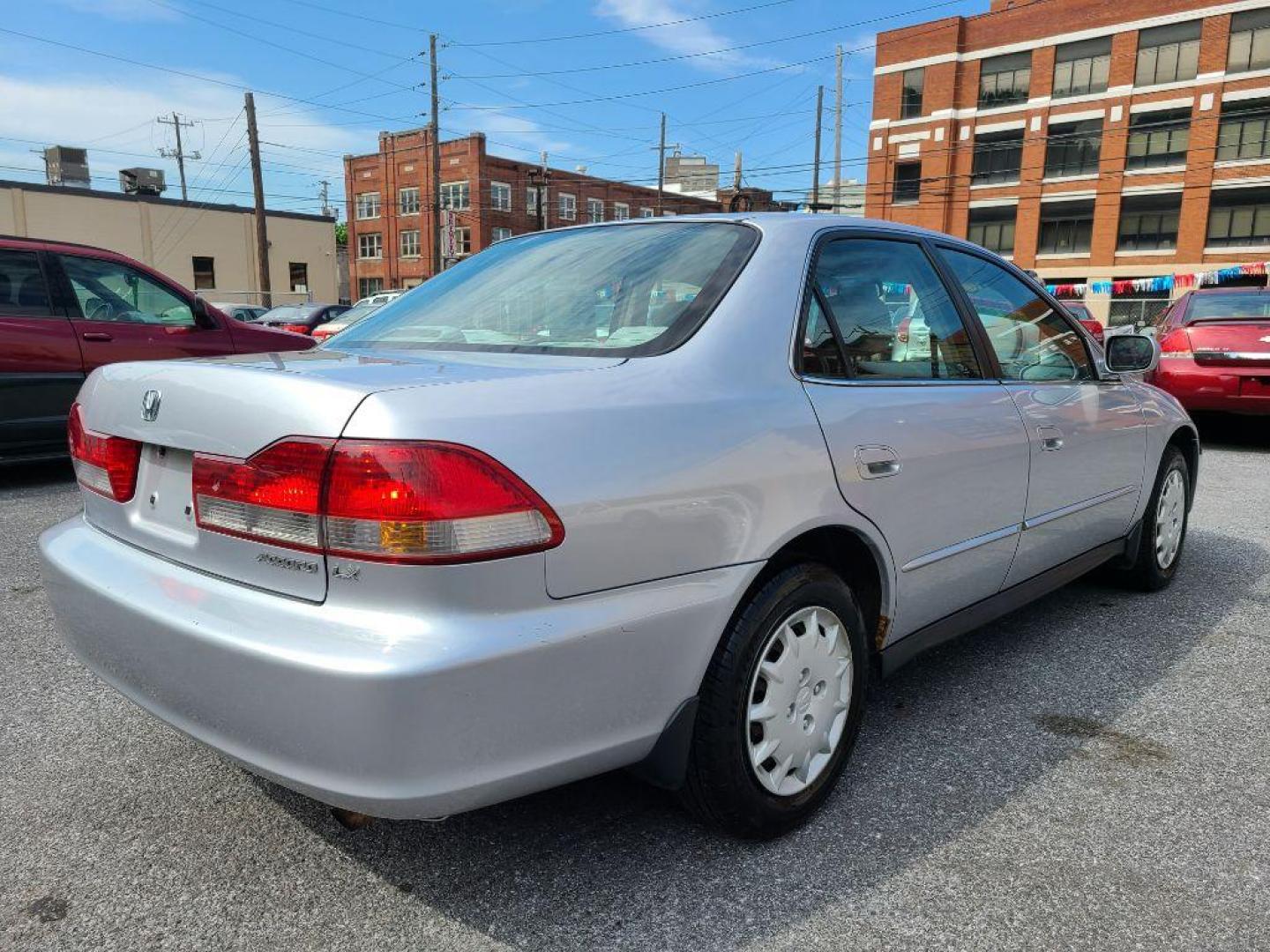 2001 SILVER HONDA ACCORD LX (1HGCG665X1A) with an 2.3L engine, Automatic transmission, located at 117 North Cameron Street, Harrisburg, PA, 17101, (717) 963-8962, 40.267021, -76.875351 - WE FINANCE!!! Good Credit/ Bad Credit/ No Credit - ALL Trade-Ins Welcomed!!! ***Guaranteed Credit Approval*** APPLY ONLINE or CALL us TODAY ;) Internet Prices and Marketplace Prices are SPECIAL discounted ***CASH DEALS*** Retail Prices are higher. Please call us to discuss your cash and finan - Photo#4