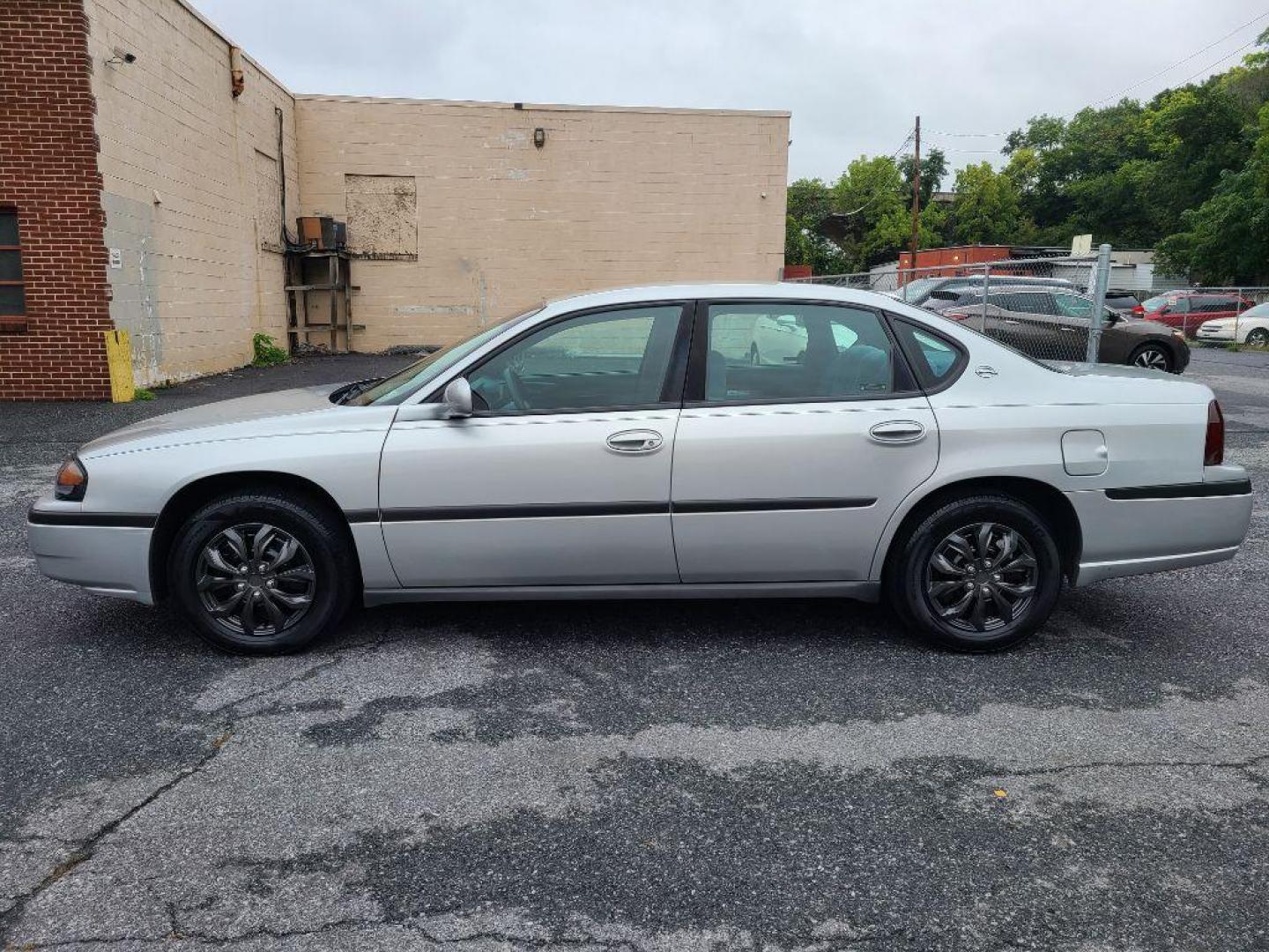 2002 SILVER CHEVROLET IMPALA SDN (2G1WF52E429) with an 3.4L engine, Automatic transmission, located at 117 North Cameron Street, Harrisburg, PA, 17101, (717) 963-8962, 40.267021, -76.875351 - WE FINANCE!!! Good Credit/ Bad Credit/ No Credit - ALL Trade-Ins Welcomed!!! ***Guaranteed Credit Approval*** APPLY ONLINE or CALL us TODAY ;) Internet Prices and Marketplace Prices are SPECIAL discounted ***CASH DEALS*** Retail Prices are higher. Please call us to discuss your cash and finan - Photo#1