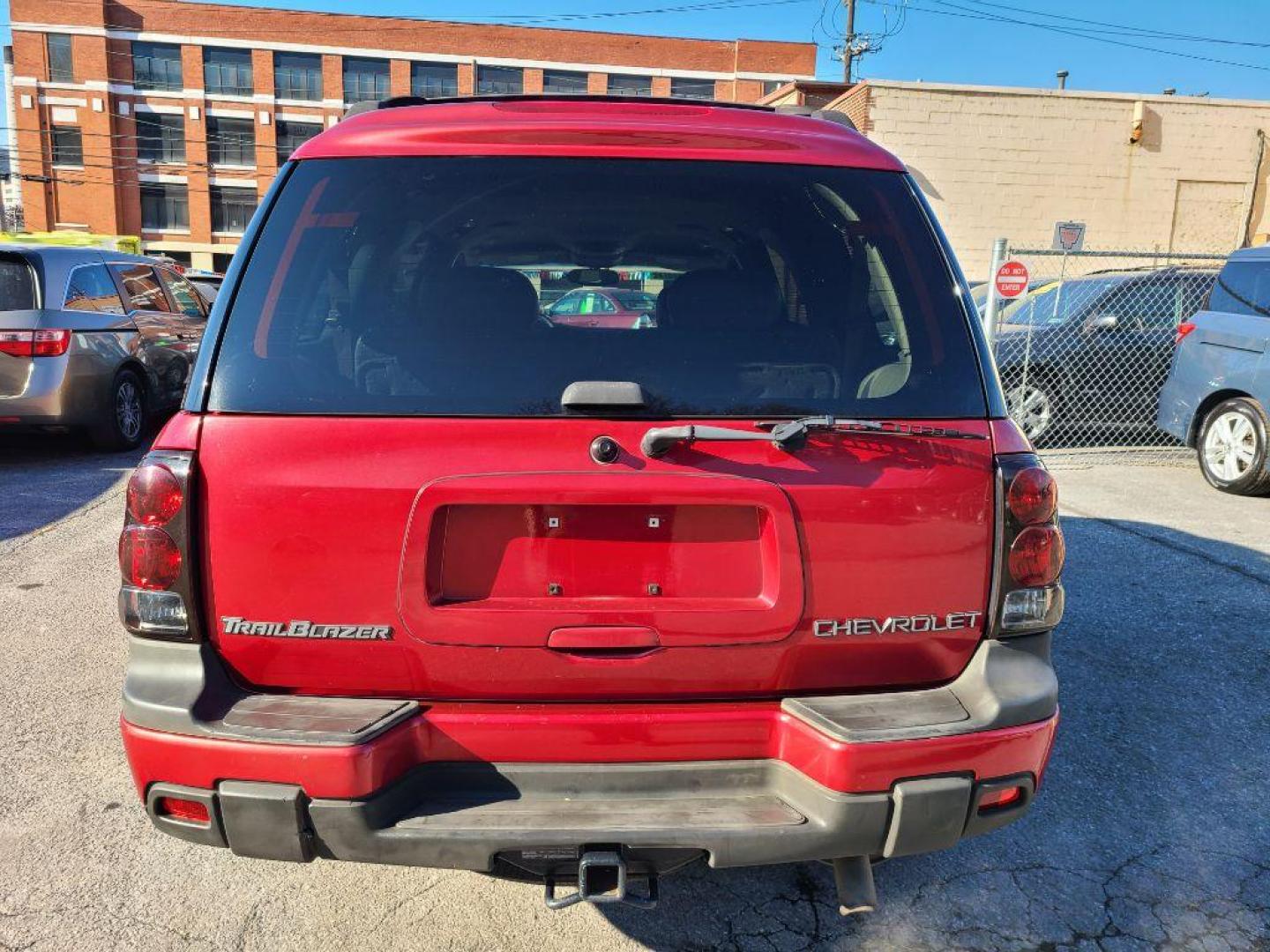 2002 RED CHEVROLET TRAILBLAZER LT EXT (1GNET16S526) with an 4.2L engine, Automatic transmission, located at 117 North Cameron Street, Harrisburg, PA, 17101, (717) 963-8962, 40.267021, -76.875351 - WE FINANCE!!! Good Credit/ Bad Credit/ No Credit - ALL Trade-Ins Welcomed!!! ***Guaranteed Credit Approval*** APPLY ONLINE or CALL us TODAY ;) Internet Prices and Marketplace Prices are SPECIAL discounted ***CASH DEALS*** Retail Prices are higher. Please call us to discuss your cash and finan - Photo#3