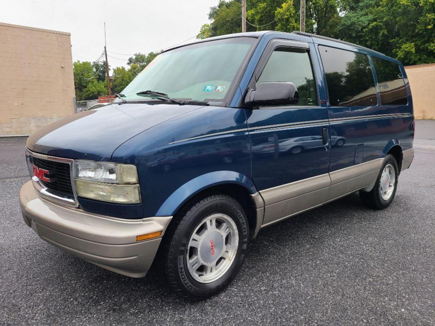 2003 BLUE GMC SAFARI XT (1GKEL19XX3B) with an 4.3L engine, Automatic transmission, located at 117 North Cameron Street, Harrisburg, PA, 17101, (717) 963-8962, 40.267021, -76.875351 - WE FINANCE!!! Good Credit/ Bad Credit/ No Credit - ALL Trade-Ins Welcomed!!! ***Guaranteed Credit Approval*** APPLY ONLINE or CALL us TODAY ;) Internet Prices and Marketplace Prices are SPECIAL discounted ***CASH DEALS*** Retail Prices are higher. Please call us to discuss your cash and finan - Photo#0