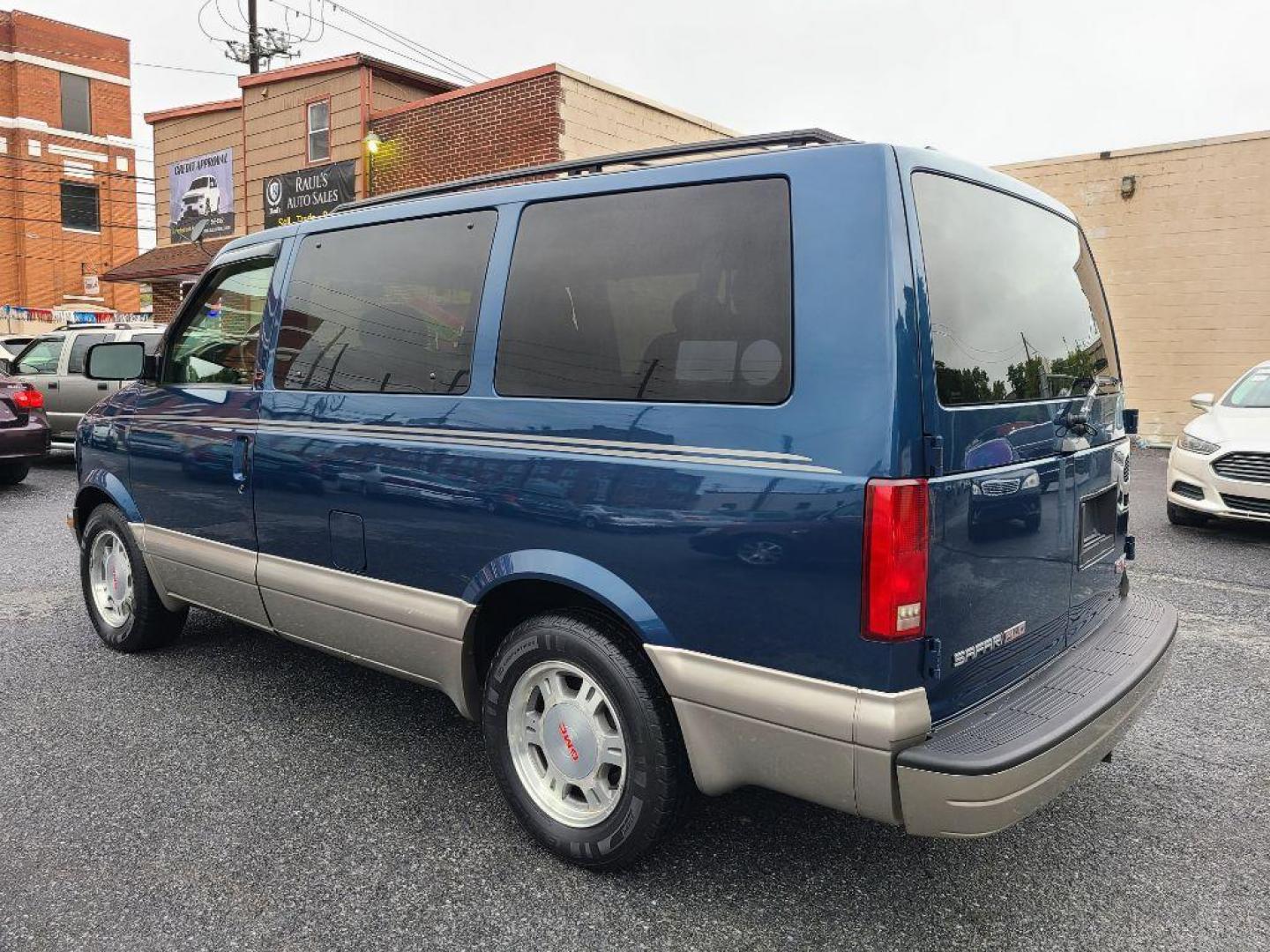 2003 BLUE GMC SAFARI XT (1GKEL19XX3B) with an 4.3L engine, Automatic transmission, located at 117 North Cameron Street, Harrisburg, PA, 17101, (717) 963-8962, 40.267021, -76.875351 - WE FINANCE!!! Good Credit/ Bad Credit/ No Credit - ALL Trade-Ins Welcomed!!! ***Guaranteed Credit Approval*** APPLY ONLINE or CALL us TODAY ;) Internet Prices and Marketplace Prices are SPECIAL discounted ***CASH DEALS*** Retail Prices are higher. Please call us to discuss your cash and finan - Photo#2