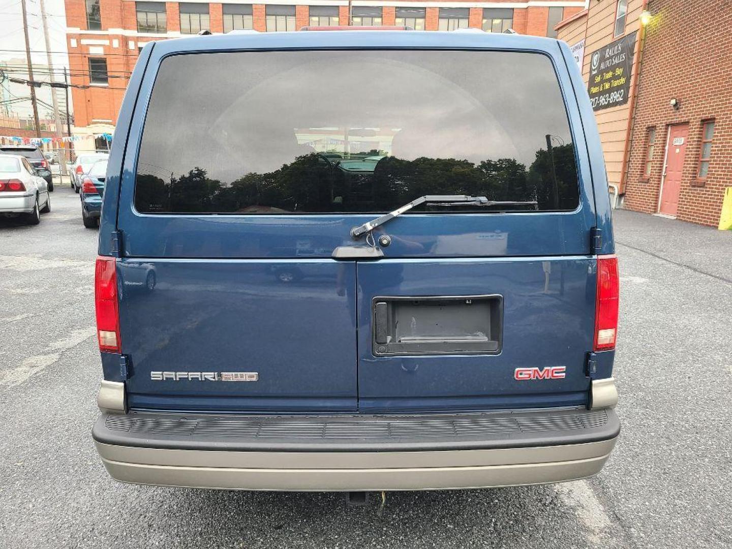 2003 BLUE GMC SAFARI XT (1GKEL19XX3B) with an 4.3L engine, Automatic transmission, located at 117 North Cameron Street, Harrisburg, PA, 17101, (717) 963-8962, 40.267021, -76.875351 - WE FINANCE!!! Good Credit/ Bad Credit/ No Credit - ALL Trade-Ins Welcomed!!! ***Guaranteed Credit Approval*** APPLY ONLINE or CALL us TODAY ;) Internet Prices and Marketplace Prices are SPECIAL discounted ***CASH DEALS*** Retail Prices are higher. Please call us to discuss your cash and finan - Photo#3