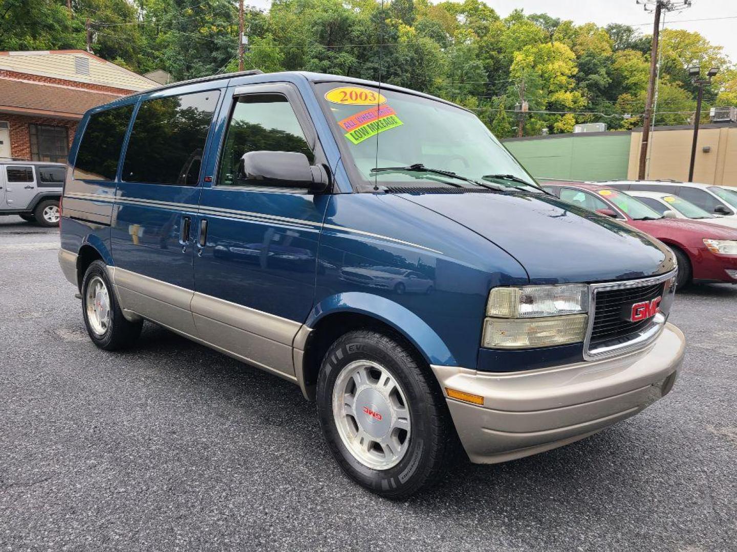 2003 BLUE GMC SAFARI XT (1GKEL19XX3B) with an 4.3L engine, Automatic transmission, located at 117 North Cameron Street, Harrisburg, PA, 17101, (717) 963-8962, 40.267021, -76.875351 - WE FINANCE!!! Good Credit/ Bad Credit/ No Credit - ALL Trade-Ins Welcomed!!! ***Guaranteed Credit Approval*** APPLY ONLINE or CALL us TODAY ;) Internet Prices and Marketplace Prices are SPECIAL discounted ***CASH DEALS*** Retail Prices are higher. Please call us to discuss your cash and finan - Photo#6