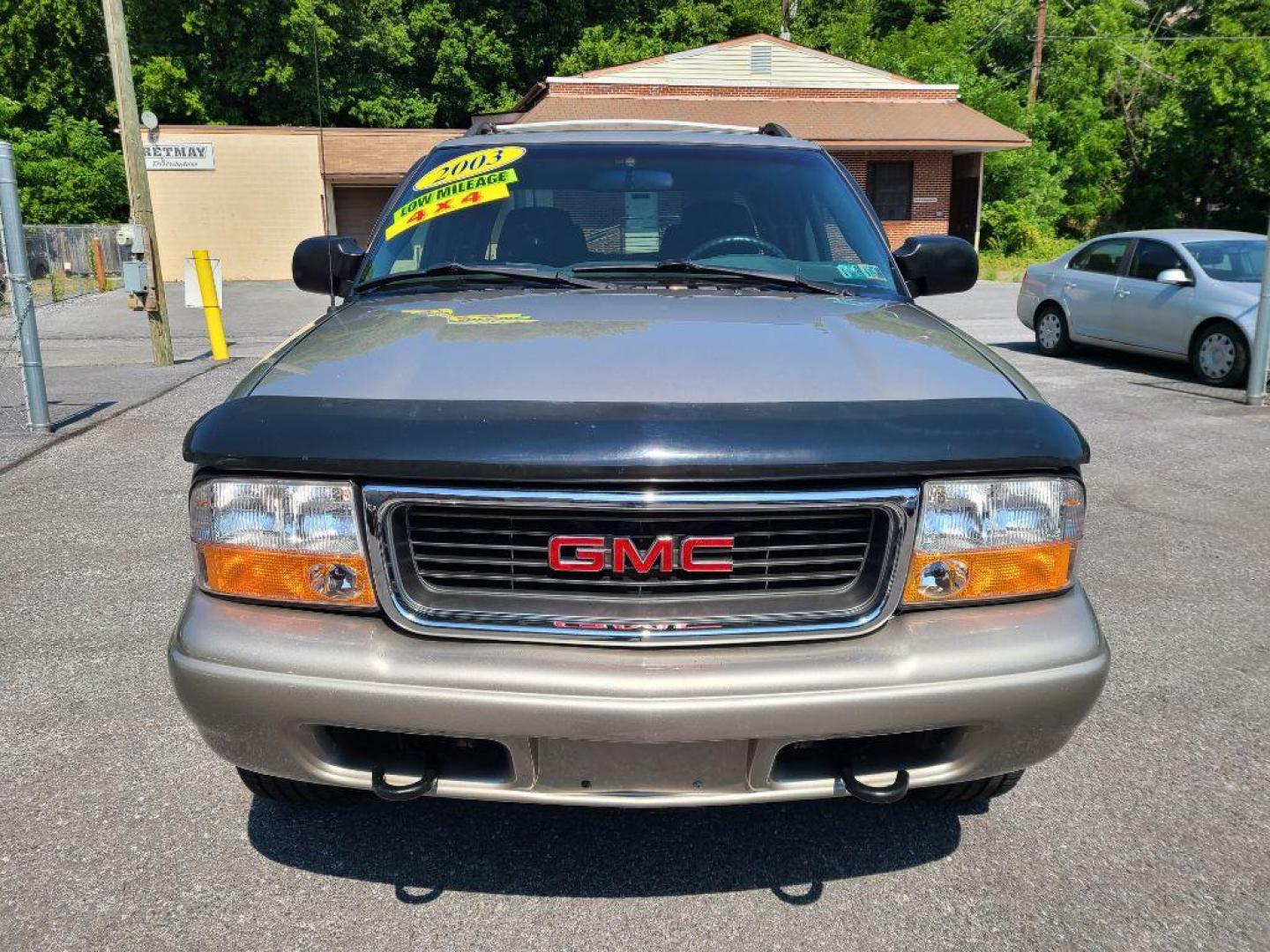 2003 GOLD GMC SONOMA SLS (1GTDT13X33K) with an 4.3L engine, Automatic transmission, located at 117 North Cameron Street, Harrisburg, PA, 17101, (717) 963-8962, 40.267021, -76.875351 - WE FINANCE!!! Good Credit/ Bad Credit/ No Credit - ALL Trade-Ins Welcomed!!! ***Guaranteed Credit Approval*** APPLY ONLINE or CALL us TODAY ;) Internet Prices and Marketplace Prices are SPECIAL discounted ***CASH DEALS*** Retail Prices are higher. Please call us to discuss your cash and finan - Photo#7