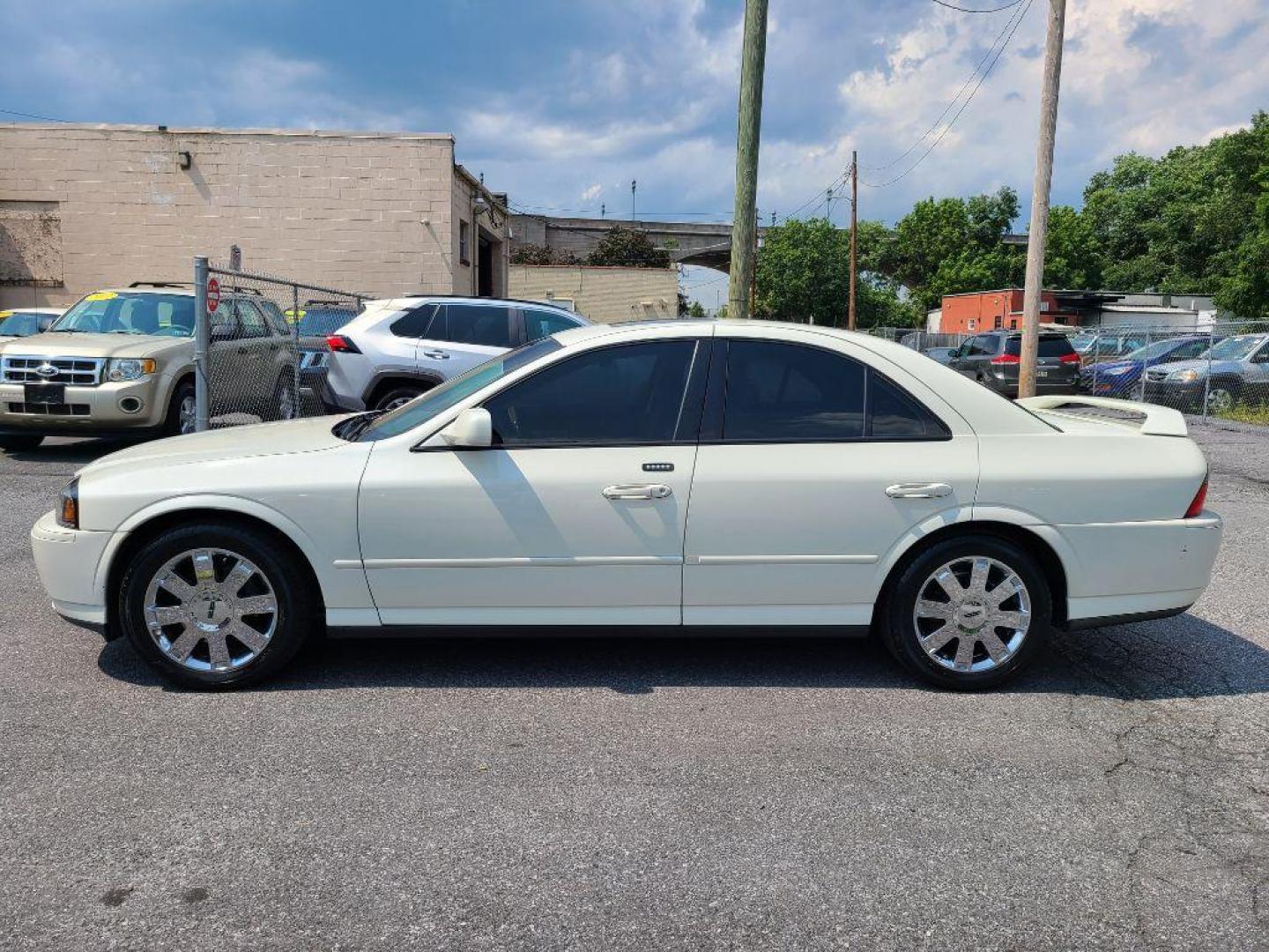 2003 PEARL LINCOLN LS (1LNHM87A93Y) with an 3.9L engine, Automatic transmission, located at 117 North Cameron Street, Harrisburg, PA, 17101, (717) 963-8962, 40.267021, -76.875351 - WE FINANCE!!! Good Credit/ Bad Credit/ No Credit - ALL Trade-Ins Welcomed!!! ***Guaranteed Credit Approval*** APPLY ONLINE or CALL us TODAY ;) Internet Prices and Marketplace Prices are SPECIAL discounted ***CASH DEALS*** Retail Prices are higher. Please call us to discuss your cash and finan - Photo#1