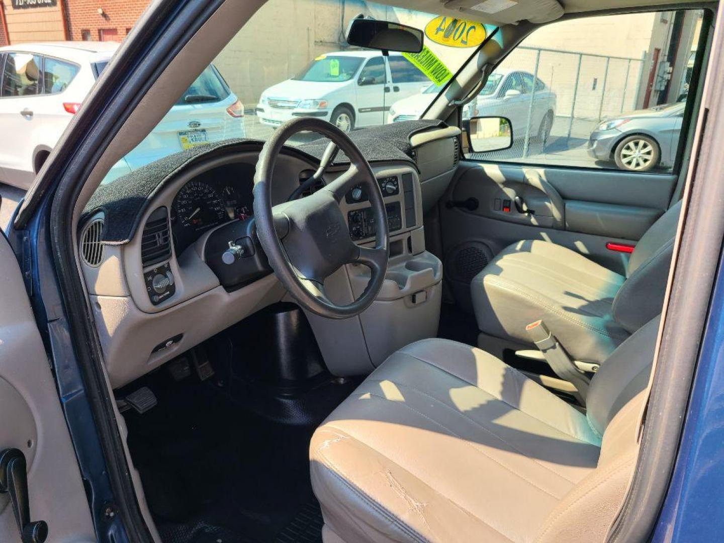 2004 BLUE CHEVROLET ASTRO EXTCARGO (1GCDM19X14B) with an 4.3L engine, Automatic transmission, located at 117 North Cameron Street, Harrisburg, PA, 17101, (717) 963-8962, 40.267021, -76.875351 - WE FINANCE!!! Good Credit/ Bad Credit/ No Credit - ALL Trade-Ins Welcomed!!! ***Guaranteed Credit Approval*** APPLY ONLINE or CALL us TODAY ;) Internet Prices and Marketplace Prices are SPECIAL discounted ***CASH DEALS*** Retail Prices are higher. Please call us to discuss your cash and finan - Photo#14