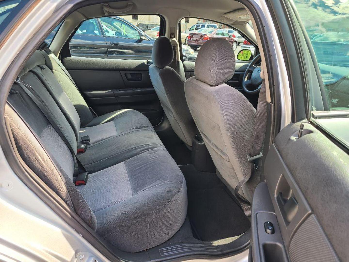 2004 SILVER FORD TAURUS SES (1FAFP55S74G) with an 3.0L engine, Automatic transmission, located at 117 North Cameron Street, Harrisburg, PA, 17101, (717) 963-8962, 40.267021, -76.875351 - WE FINANCE!!! Good Credit/ Bad Credit/ No Credit - ALL Trade-Ins Welcomed!!! ***Guaranteed Credit Approval*** APPLY ONLINE or CALL us TODAY ;) Internet Prices and Marketplace Prices are SPECIAL discounted ***CASH DEALS*** Retail Prices are higher. Please call us to discuss your cash and finan - Photo#10