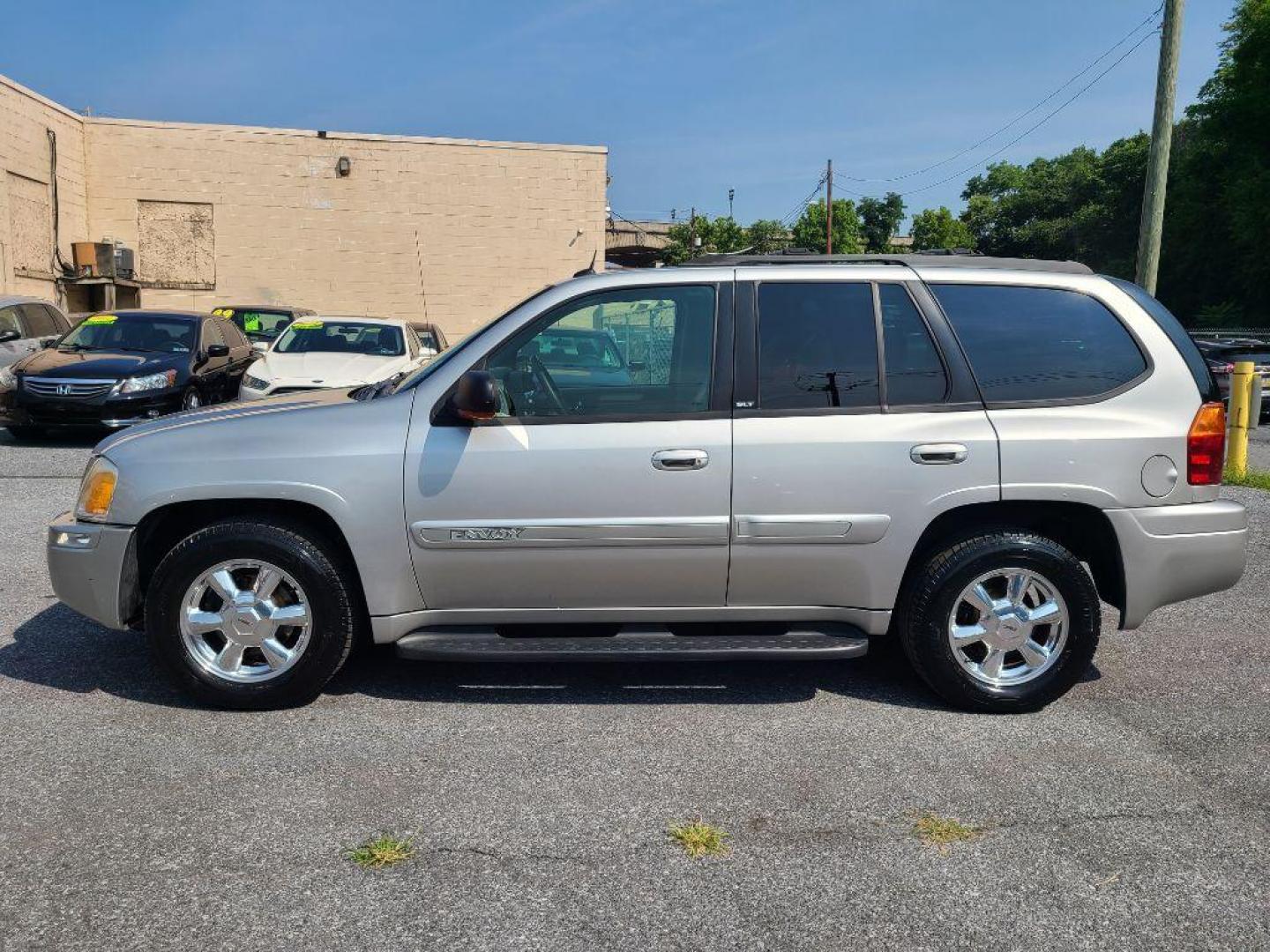 2004 SILVER GMC ENVOY SLT (1GKDT13S242) with an 4.2L engine, Automatic transmission, located at 117 North Cameron Street, Harrisburg, PA, 17101, (717) 963-8962, 40.267021, -76.875351 - WE FINANCE!!! Good Credit/ Bad Credit/ No Credit - ALL Trade-Ins Welcomed!!! ***Guaranteed Credit Approval*** APPLY ONLINE or CALL us TODAY ;) Internet Prices and Marketplace Prices are SPECIAL discounted ***CASH DEALS*** Retail Prices are higher. Please call us to discuss your cash and finan - Photo#1