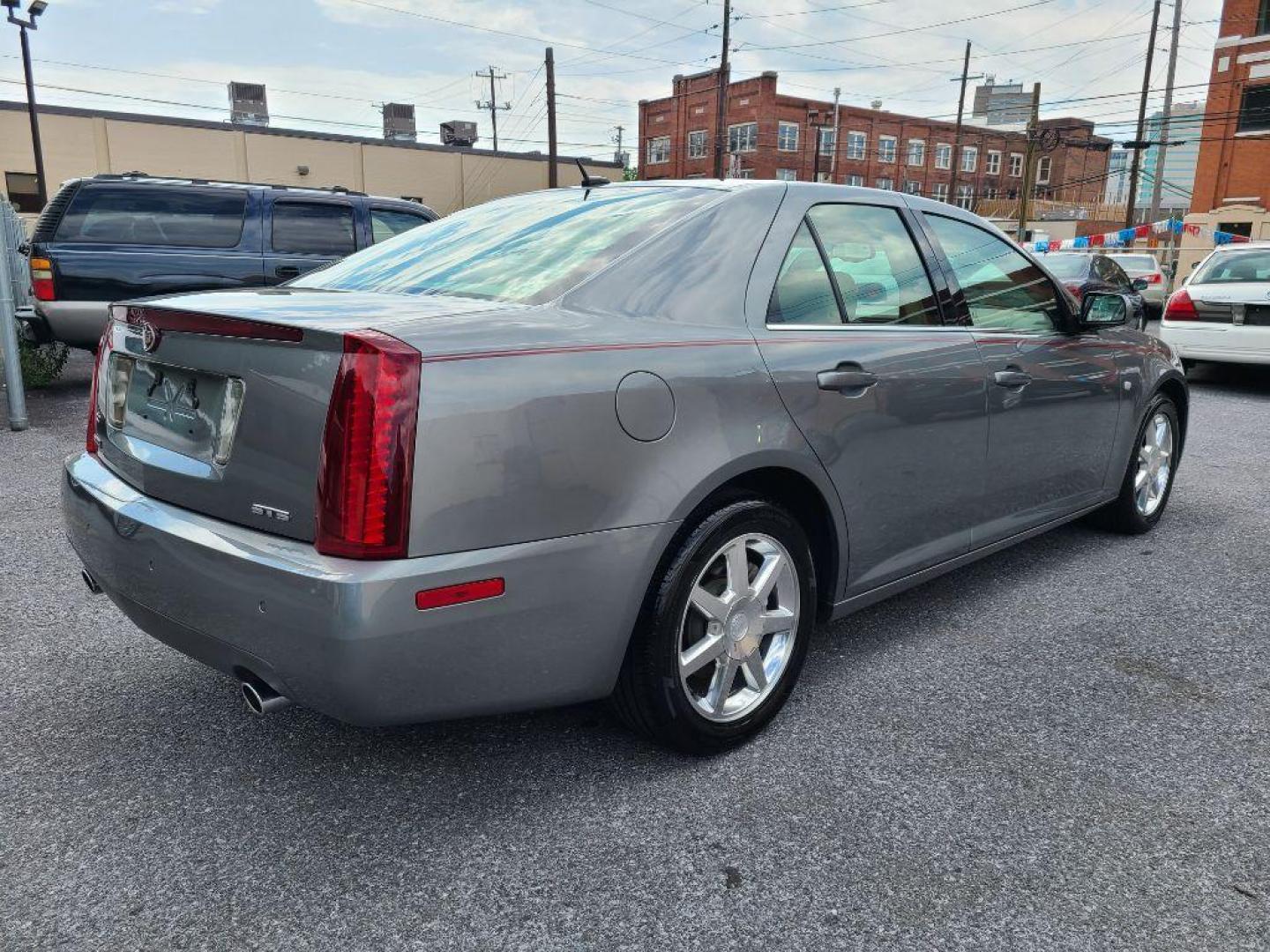 2005 SILVER CADILLAC STS sdn (1G6DC67A450) with an 4.6L engine, Automatic transmission, located at 117 North Cameron Street, Harrisburg, PA, 17101, (717) 963-8962, 40.267021, -76.875351 - WE FINANCE!!! Good Credit/ Bad Credit/ No Credit - ALL Trade-Ins Welcomed!!! ***Guaranteed Credit Approval*** APPLY ONLINE or CALL us TODAY ;) Internet Prices and Marketplace Prices are SPECIAL discounted ***CASH DEALS*** Retail Prices are higher. Please call us to discuss your cash and finan - Photo#4