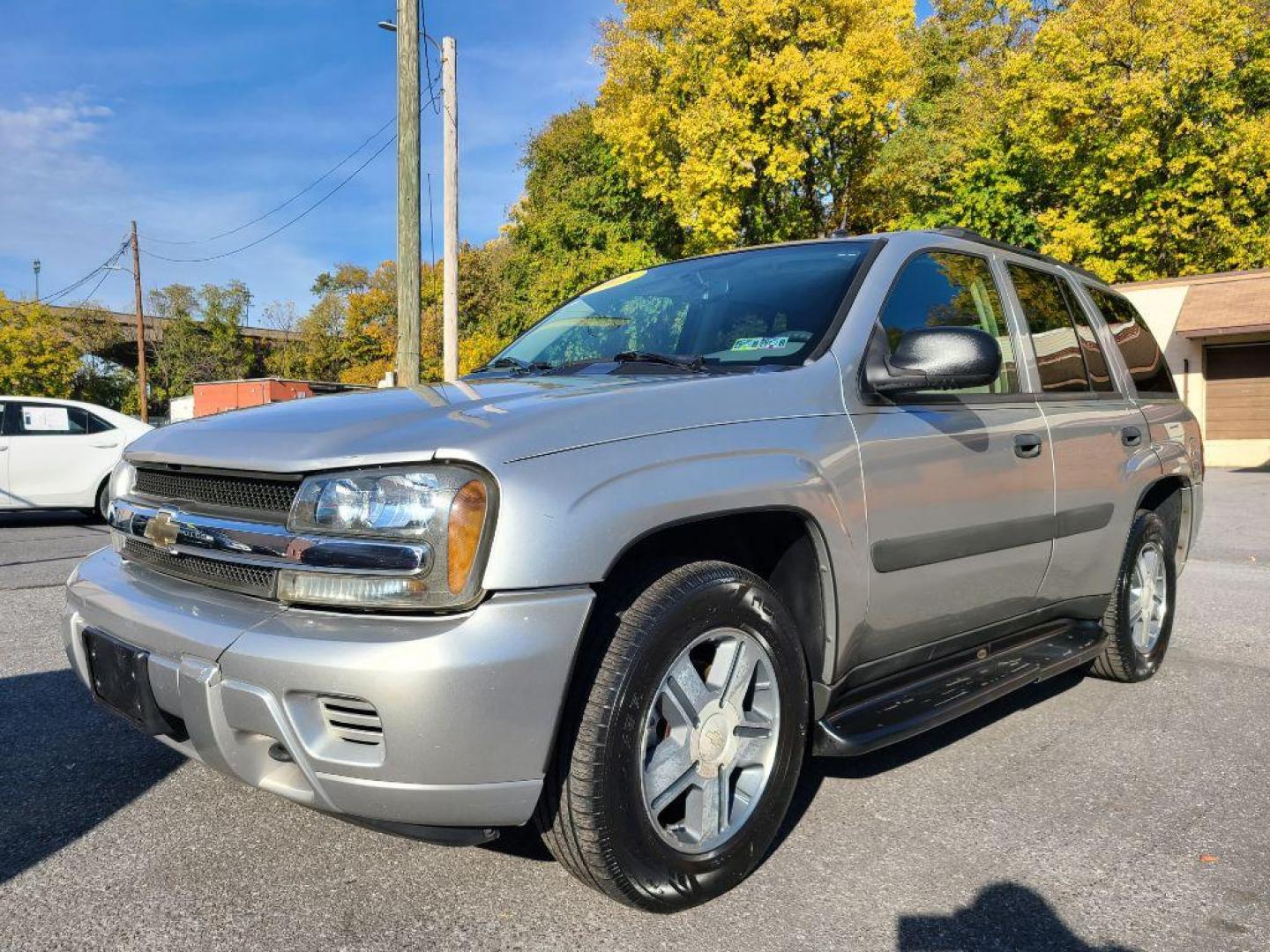 2005 SILVER CHEVROLET TRAILBLAZER LS (1GNDT13S052) with an 4.2L engine, Automatic transmission, located at 117 North Cameron Street, Harrisburg, PA, 17101, (717) 963-8962, 40.267021, -76.875351 - WE FINANCE!!! Good Credit/ Bad Credit/ No Credit - ALL Trade-Ins Welcomed!!! ***Guaranteed Credit Approval*** APPLY ONLINE or CALL us TODAY ;) Internet Prices and Marketplace Prices are SPECIAL discounted ***CASH DEALS*** Retail Prices are higher. Please call us to discuss your cash and finan - Photo#0