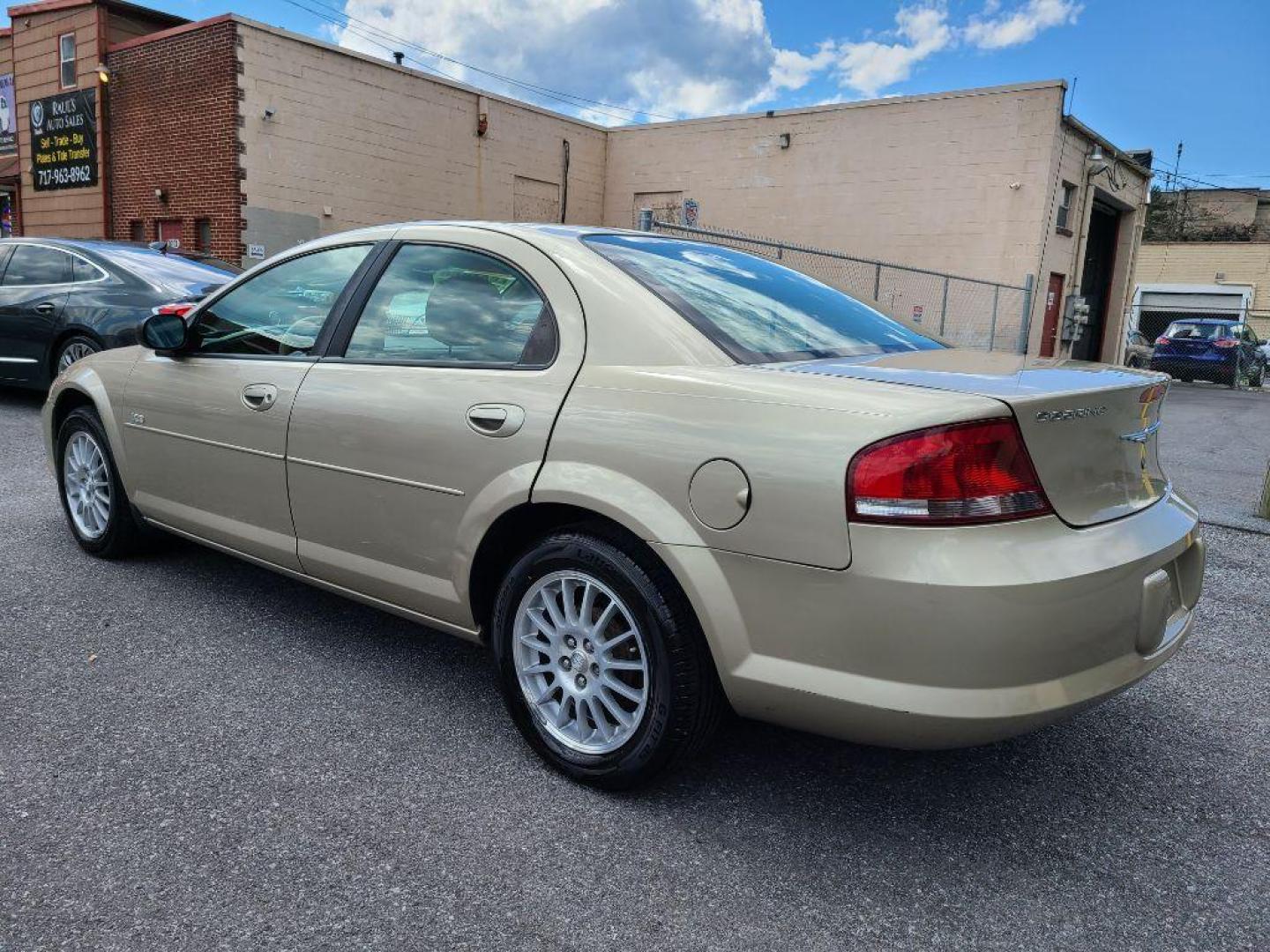 2005 GOLD CHRYSLER SEBRING TOURING (1C3EL56R55N) with an 2.7L engine, Automatic transmission, located at 117 North Cameron Street, Harrisburg, PA, 17101, (717) 963-8962, 40.267021, -76.875351 - WE FINANCE!!! Good Credit/ Bad Credit/ No Credit - ALL Trade-Ins Welcomed!!! ***Guaranteed Credit Approval*** APPLY ONLINE or CALL us TODAY ;) Internet Prices and Marketplace Prices are SPECIAL discounted ***CASH DEALS*** Retail Prices are higher. Please call us to discuss your cash and finan - Photo#2