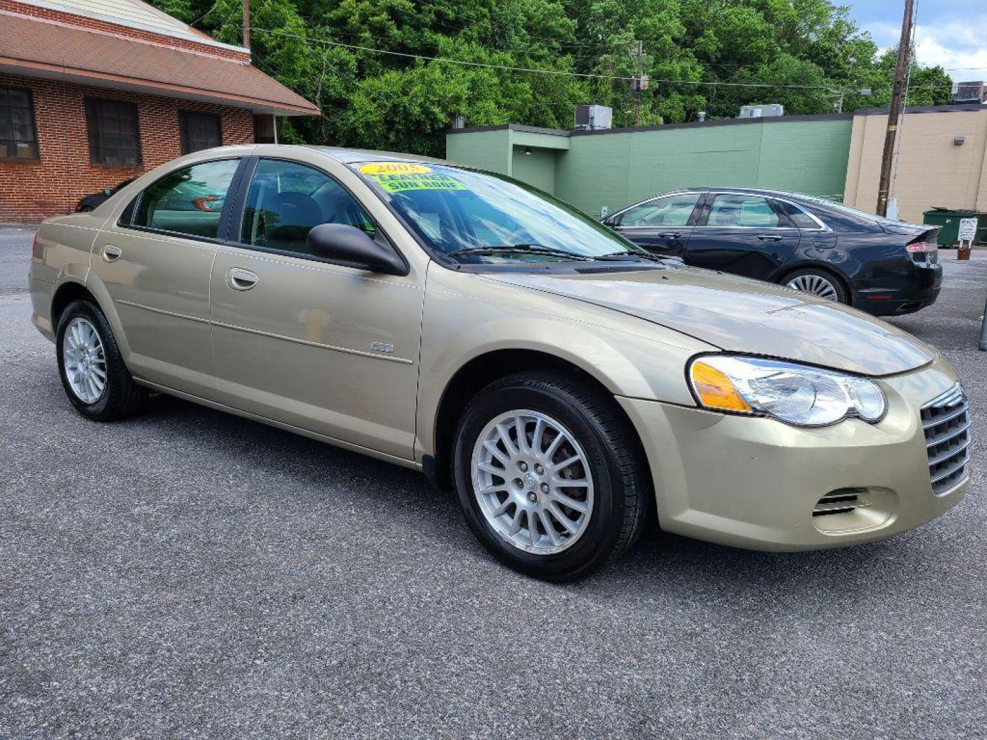 2005 GOLD CHRYSLER SEBRING TOURING (1C3EL56R55N) with an 2.7L engine, Automatic transmission, located at 117 North Cameron Street, Harrisburg, PA, 17101, (717) 963-8962, 40.267021, -76.875351 - WE FINANCE!!! Good Credit/ Bad Credit/ No Credit - ALL Trade-Ins Welcomed!!! ***Guaranteed Credit Approval*** APPLY ONLINE or CALL us TODAY ;) Internet Prices and Marketplace Prices are SPECIAL discounted ***CASH DEALS*** Retail Prices are higher. Please call us to discuss your cash and finan - Photo#6