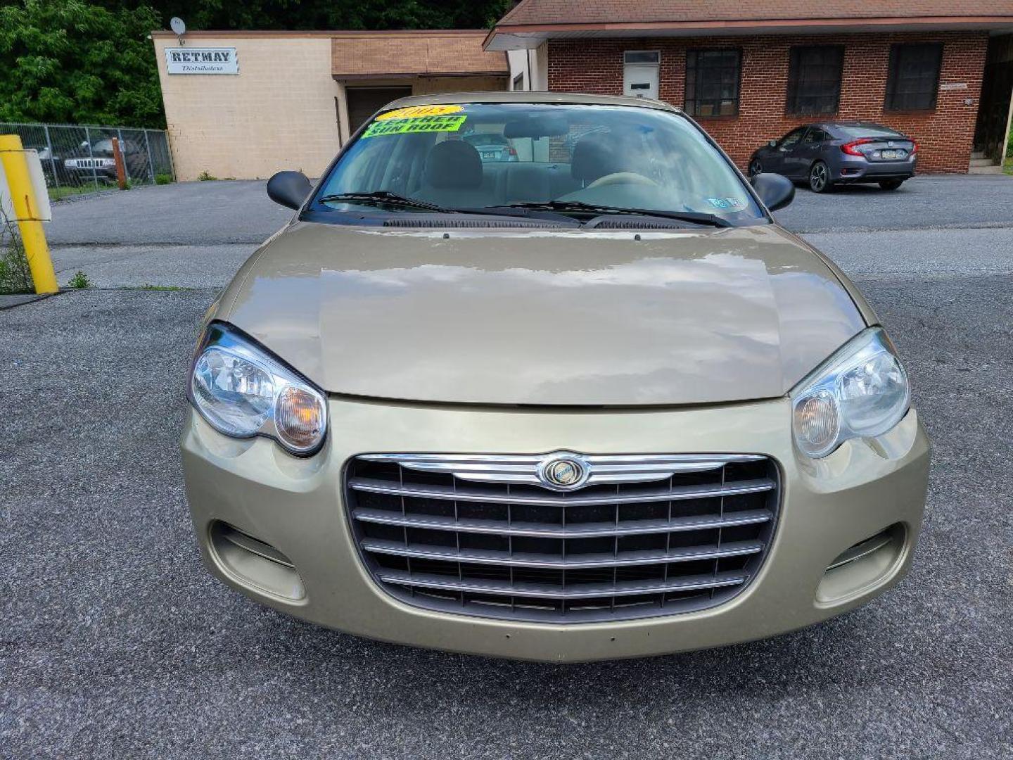 2005 GOLD CHRYSLER SEBRING TOURING (1C3EL56R55N) with an 2.7L engine, Automatic transmission, located at 117 North Cameron Street, Harrisburg, PA, 17101, (717) 963-8962, 40.267021, -76.875351 - WE FINANCE!!! Good Credit/ Bad Credit/ No Credit - ALL Trade-Ins Welcomed!!! ***Guaranteed Credit Approval*** APPLY ONLINE or CALL us TODAY ;) Internet Prices and Marketplace Prices are SPECIAL discounted ***CASH DEALS*** Retail Prices are higher. Please call us to discuss your cash and finan - Photo#7