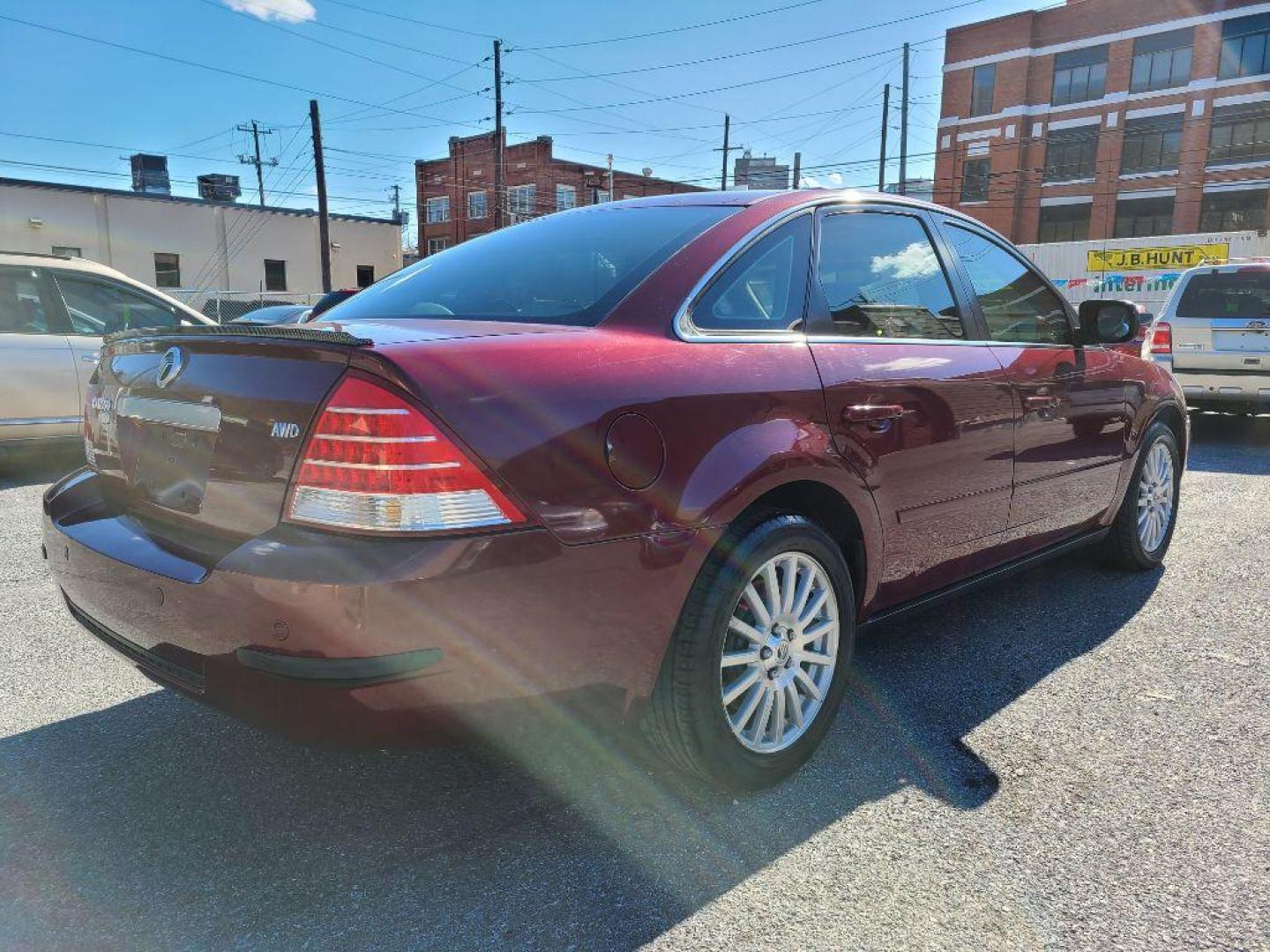 2005 RED MERCURY MONTEGO PREMIER (1MEFM43145G) with an 3.0L engine, Automatic transmission, located at 117 North Cameron Street, Harrisburg, PA, 17101, (717) 963-8962, 40.267021, -76.875351 - WE FINANCE!!! Good Credit/ Bad Credit/ No Credit - ALL Trade-Ins Welcomed!!! ***Guaranteed Credit Approval*** APPLY ONLINE or CALL us TODAY ;) Internet Prices and Marketplace Prices are SPECIAL discounted ***CASH DEALS*** Retail Prices are higher. Please call us to discuss your cash and finan - Photo#4