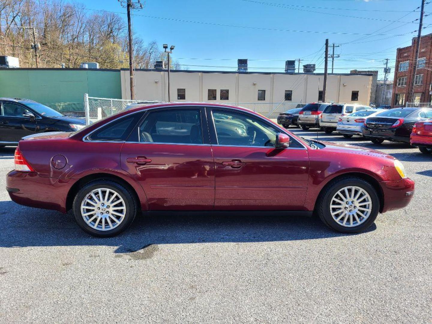 2005 RED MERCURY MONTEGO PREMIER (1MEFM43145G) with an 3.0L engine, Automatic transmission, located at 117 North Cameron Street, Harrisburg, PA, 17101, (717) 963-8962, 40.267021, -76.875351 - WE FINANCE!!! Good Credit/ Bad Credit/ No Credit - ALL Trade-Ins Welcomed!!! ***Guaranteed Credit Approval*** APPLY ONLINE or CALL us TODAY ;) Internet Prices and Marketplace Prices are SPECIAL discounted ***CASH DEALS*** Retail Prices are higher. Please call us to discuss your cash and finan - Photo#5