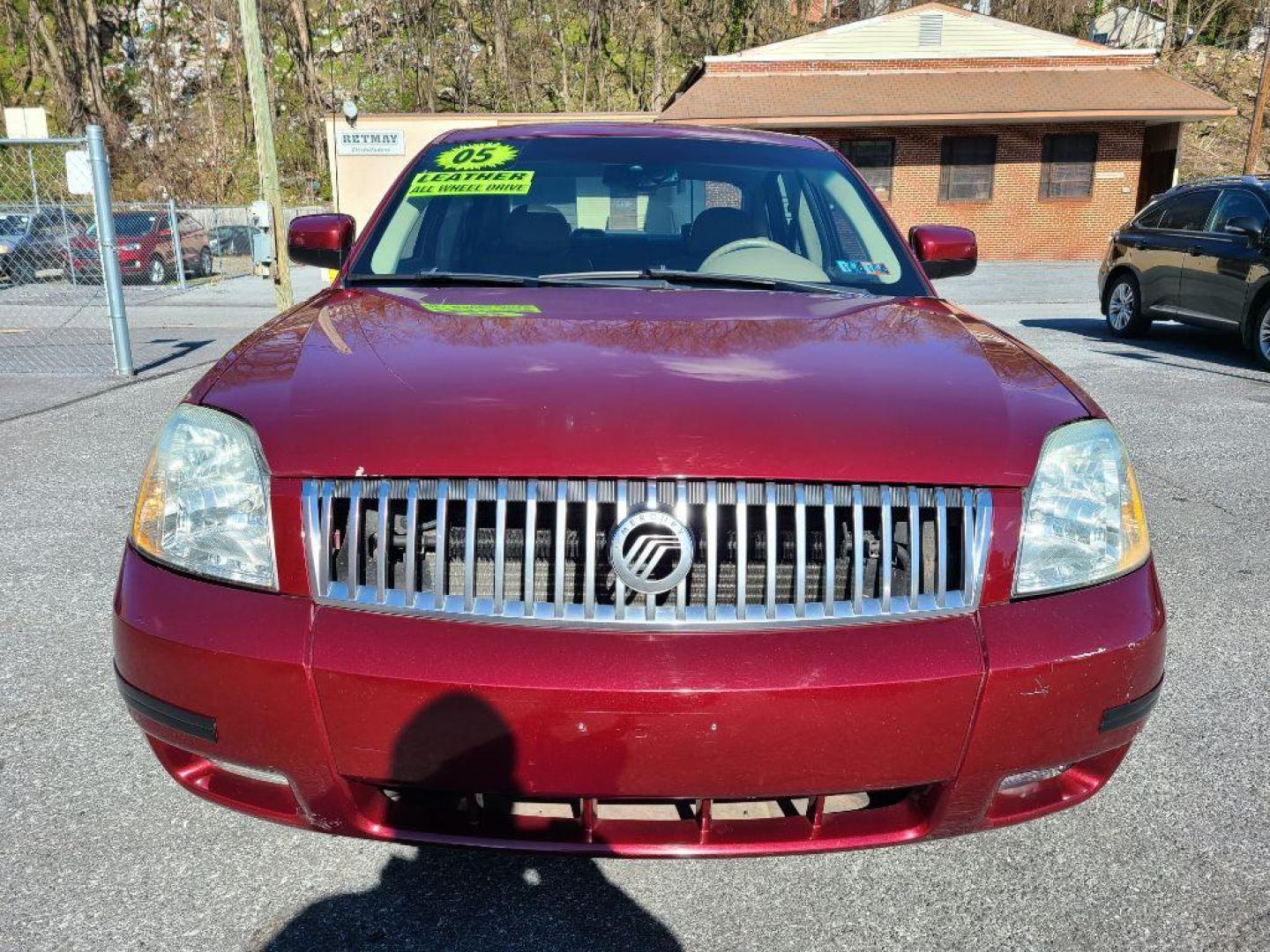 2005 RED MERCURY MONTEGO PREMIER (1MEFM43145G) with an 3.0L engine, Automatic transmission, located at 117 North Cameron Street, Harrisburg, PA, 17101, (717) 963-8962, 40.267021, -76.875351 - WE FINANCE!!! Good Credit/ Bad Credit/ No Credit - ALL Trade-Ins Welcomed!!! ***Guaranteed Credit Approval*** APPLY ONLINE or CALL us TODAY ;) Internet Prices and Marketplace Prices are SPECIAL discounted ***CASH DEALS*** Retail Prices are higher. Please call us to discuss your cash and finan - Photo#7