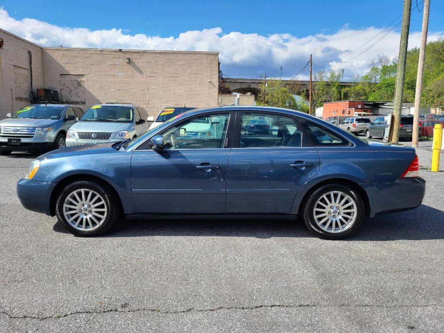 2005 BLUE MERCURY MONTEGO PREMIER (1MEFM43175G) with an 3.0L engine, Automatic transmission, located at 7981 Paxton Street, Harrisburg, PA, 17111, (717) 561-2926, 40.261490, -76.749229 - WE FINANCE!!! Good Credit/ Bad Credit/ No Credit - ALL Trade-Ins Welcomed!!! ***Guaranteed Credit Approval*** APPLY ONLINE or CALL us TODAY ;) Internet Prices and Marketplace Prices are SPECIAL discounted ***CASH DEALS*** Retail Prices are higher. Please call us to discuss your cash and finan - Photo#1