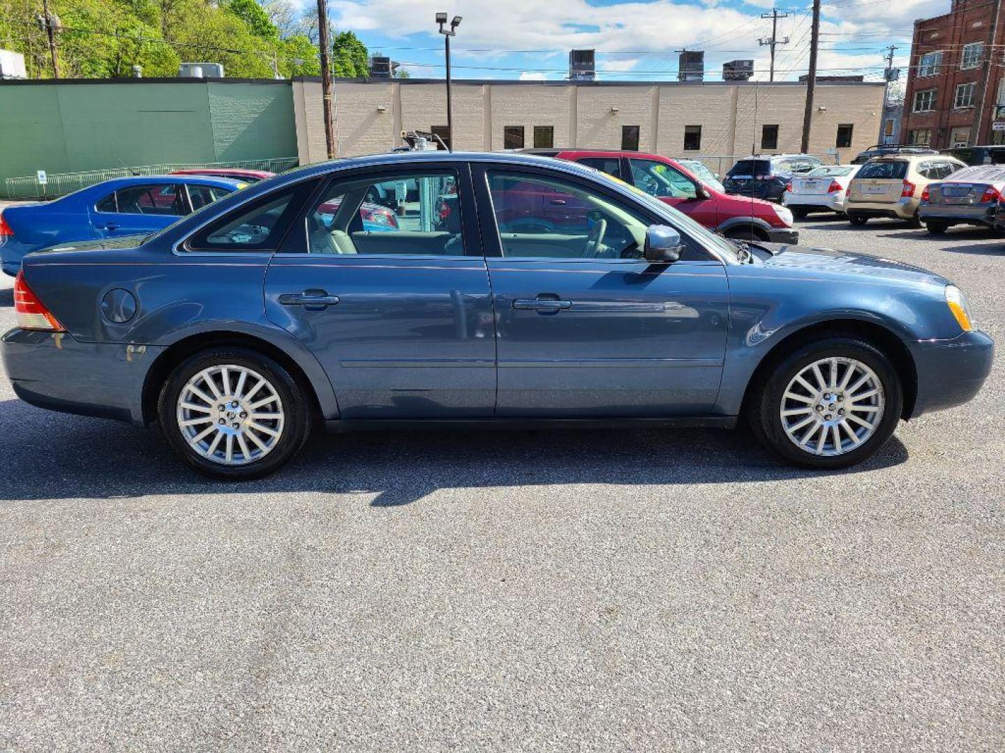 2005 BLUE MERCURY MONTEGO PREMIER (1MEFM43175G) with an 3.0L engine, Automatic transmission, located at 7981 Paxton Street, Harrisburg, PA, 17111, (717) 561-2926, 40.261490, -76.749229 - WE FINANCE!!! Good Credit/ Bad Credit/ No Credit - ALL Trade-Ins Welcomed!!! ***Guaranteed Credit Approval*** APPLY ONLINE or CALL us TODAY ;) Internet Prices and Marketplace Prices are SPECIAL discounted ***CASH DEALS*** Retail Prices are higher. Please call us to discuss your cash and finan - Photo#5