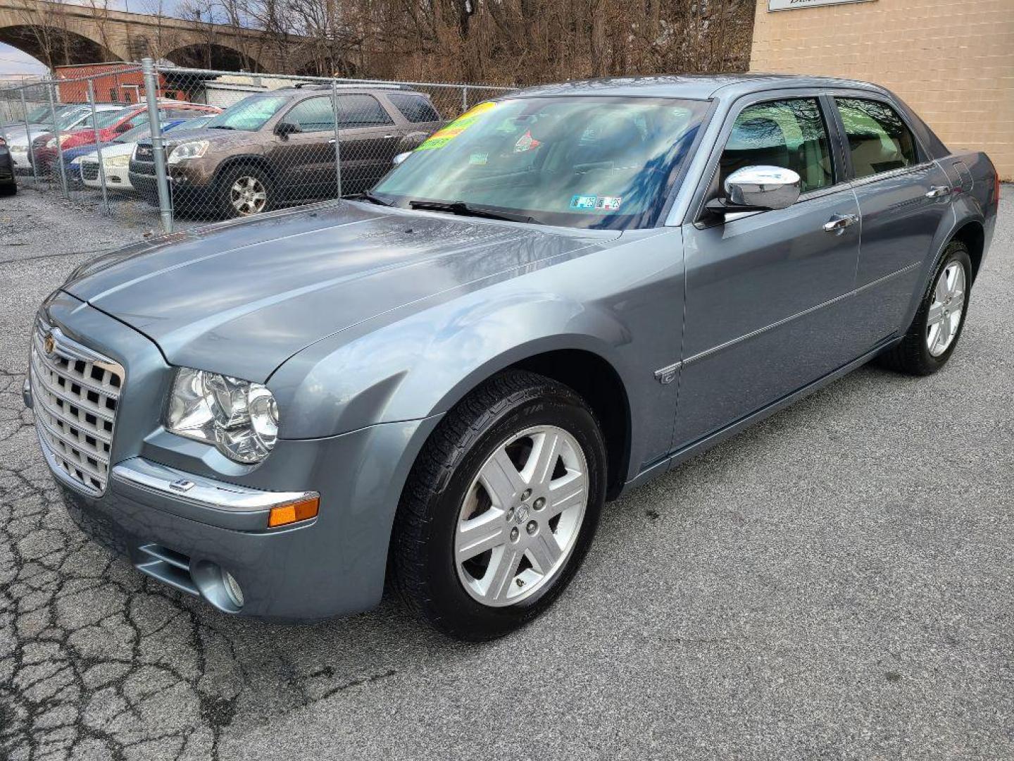 2006 GRAY CHRYSLER 300C AWD SDN (2C3LK63H26H) with an 5.7L engine, Automatic transmission, located at 117 North Cameron Street, Harrisburg, PA, 17101, (717) 963-8962, 40.267021, -76.875351 - WE FINANCE!!! Good Credit/ Bad Credit/ No Credit - ALL Trade-Ins Welcomed!!! ***Guaranteed Credit Approval*** APPLY ONLINE or CALL us TODAY ;) Internet Prices and Marketplace Prices are SPECIAL discounted ***CASH DEALS*** Retail Prices are higher. Please call us to discuss your cash and finan - Photo#0