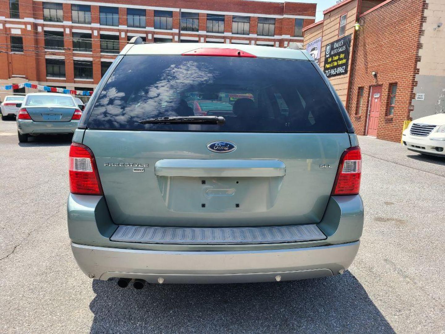 2006 GREEN FORD FREESTYLE SEL (1FMDK05106G) with an 3.0L engine, Continuously Variable transmission, located at 117 North Cameron Street, Harrisburg, PA, 17101, (717) 963-8962, 40.267021, -76.875351 - WE FINANCE!!! Good Credit/ Bad Credit/ No Credit - ALL Trade-Ins Welcomed!!! ***Guaranteed Credit Approval*** APPLY ONLINE or CALL us TODAY ;) Internet Prices and Marketplace Prices are SPECIAL discounted ***CASH DEALS*** Retail Prices are higher. Please call us to discuss your cash and finan - Photo#3