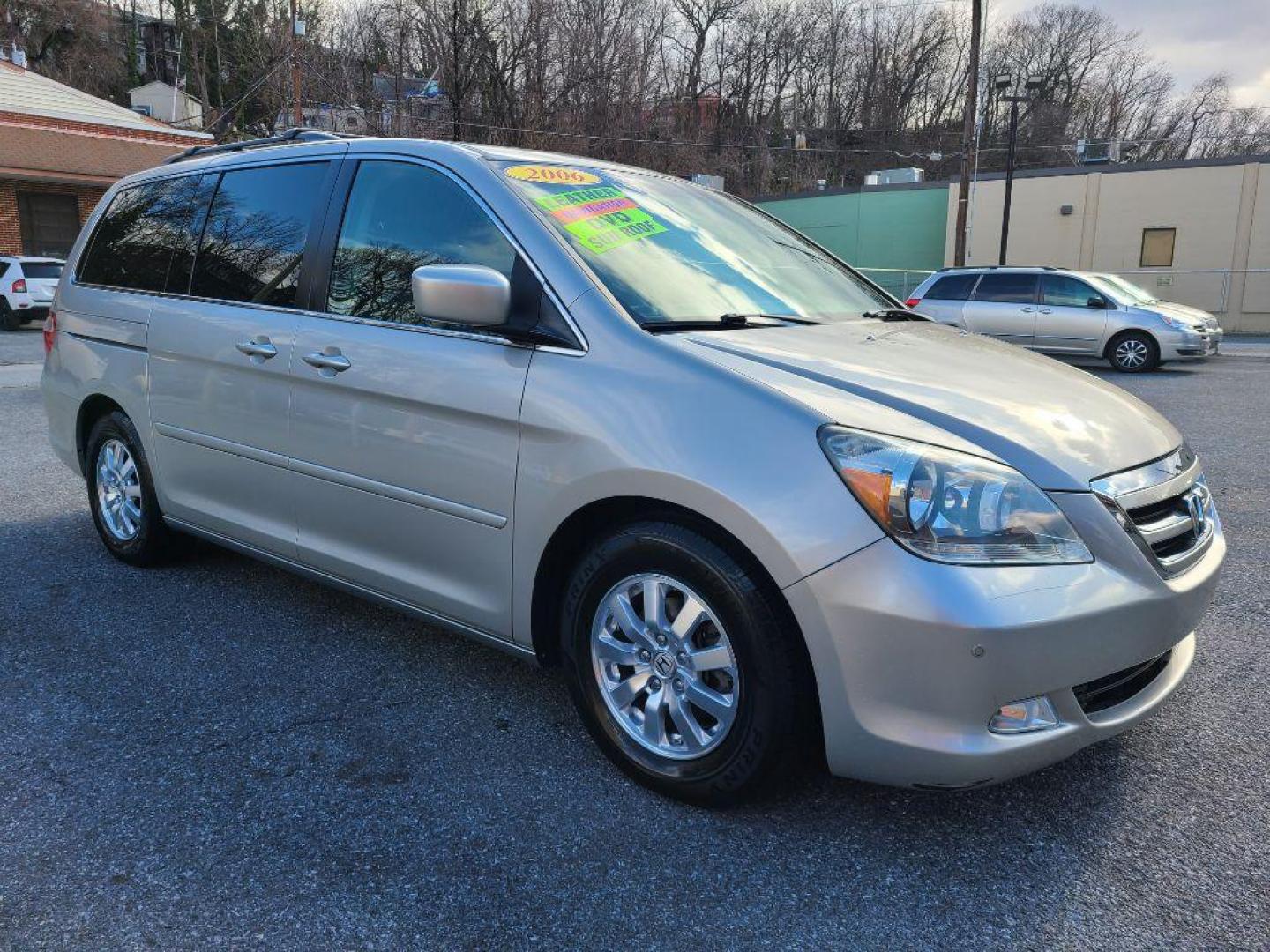 2006 SILVER HONDA ODYSSEY TOURING (5FNRL38816B) with an 3.5L engine, Automatic transmission, located at 117 North Cameron Street, Harrisburg, PA, 17101, (717) 963-8962, 40.267021, -76.875351 - WE FINANCE!!! Good Credit/ Bad Credit/ No Credit - ALL Trade-Ins Welcomed!!! ***Guaranteed Credit Approval*** APPLY ONLINE or CALL us TODAY ;) Internet Prices and Marketplace Prices are SPECIAL discounted ***CASH DEALS*** Retail Prices are higher. Please call us to discuss your cash and finan - Photo#6