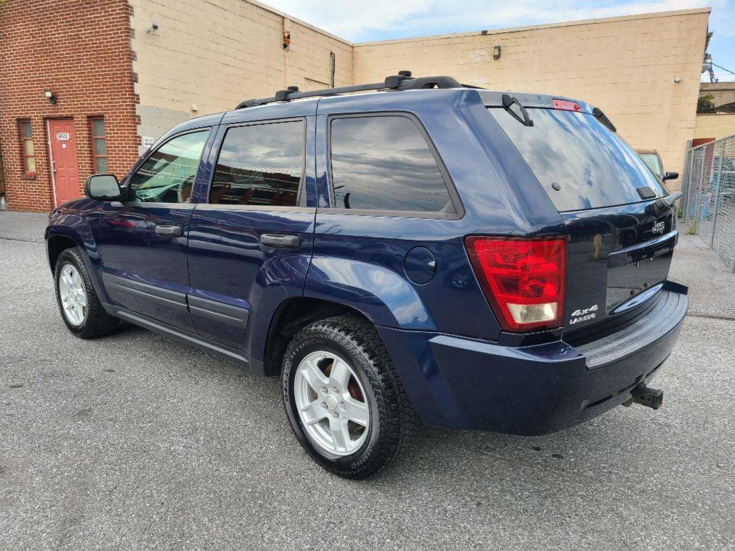 2006 BLUE JEEP GRAND CHEROKEE LAREDO (1J4GR48K46C) with an 3.7L engine, Automatic transmission, located at 117 North Cameron Street, Harrisburg, PA, 17101, (717) 963-8962, 40.267021, -76.875351 - WE FINANCE!!! Good Credit/ Bad Credit/ No Credit - ALL Trade-Ins Welcomed!!! ***Guaranteed Credit Approval*** APPLY ONLINE or CALL us TODAY ;) Internet Prices and Marketplace Prices are SPECIAL discounted ***CASH DEALS*** Retail Prices are higher. Please call us to discuss your cash and finan - Photo#2