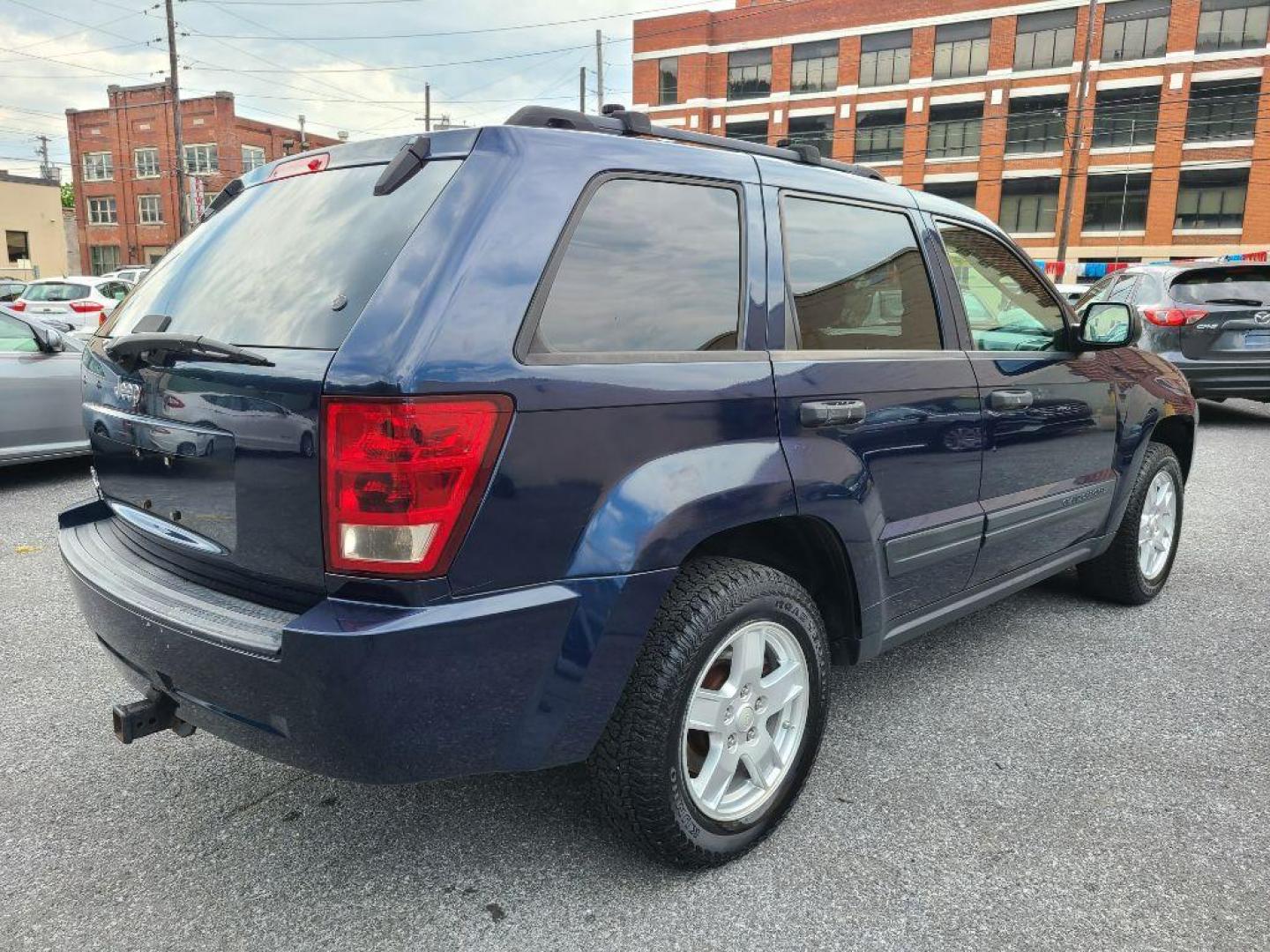 2006 BLUE JEEP GRAND CHEROKEE LAREDO (1J4GR48K46C) with an 3.7L engine, Automatic transmission, located at 117 North Cameron Street, Harrisburg, PA, 17101, (717) 963-8962, 40.267021, -76.875351 - WE FINANCE!!! Good Credit/ Bad Credit/ No Credit - ALL Trade-Ins Welcomed!!! ***Guaranteed Credit Approval*** APPLY ONLINE or CALL us TODAY ;) Internet Prices and Marketplace Prices are SPECIAL discounted ***CASH DEALS*** Retail Prices are higher. Please call us to discuss your cash and finan - Photo#4