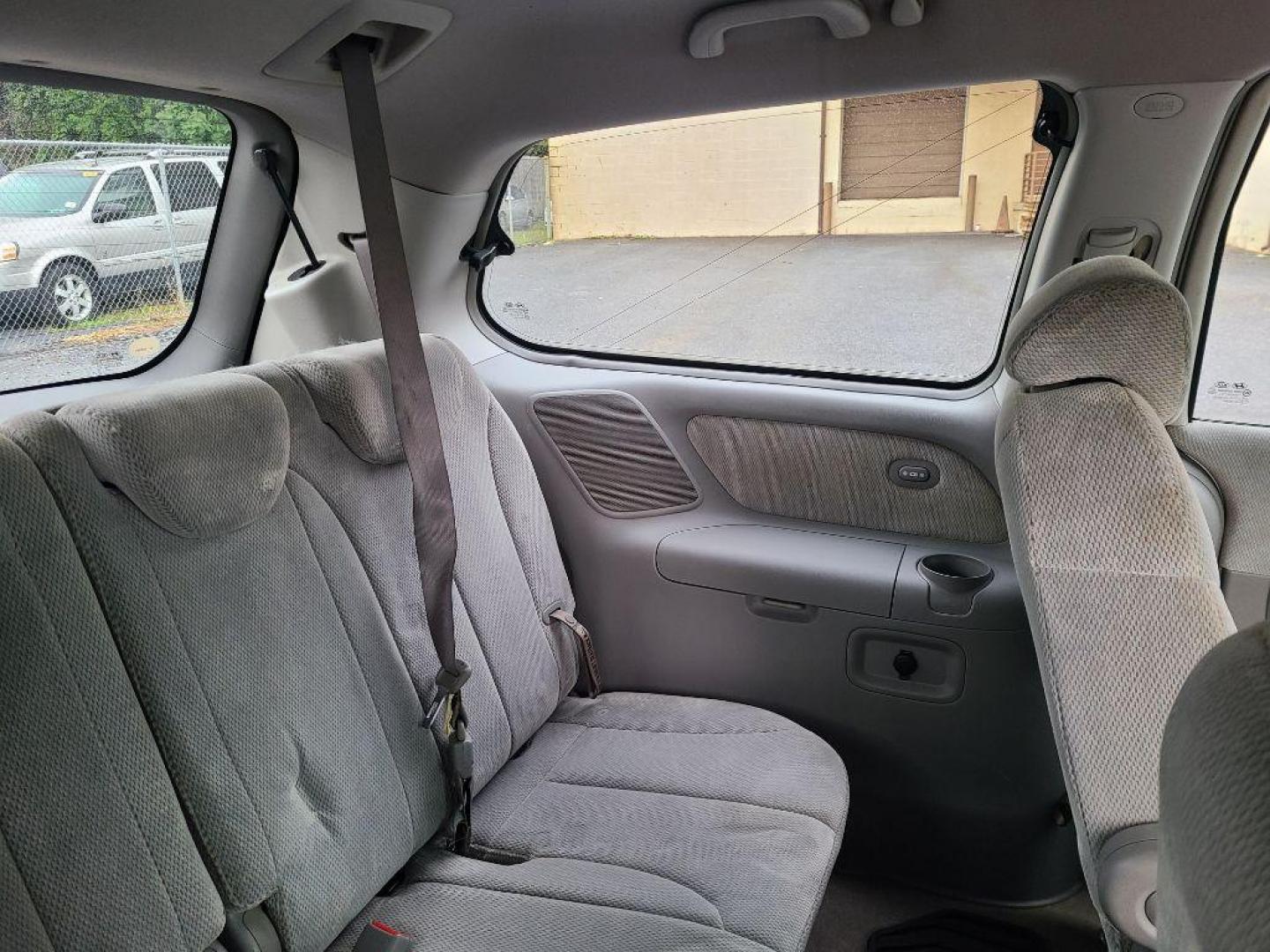 2006 SILVER KIA SEDONA EX (KNDMB233066) with an 3.8L engine, Automatic transmission, located at 7981 Paxton Street, Harrisburg, PA, 17111, (717) 561-2926, 40.261490, -76.749229 - WE FINANCE!!! Good Credit/ Bad Credit/ No Credit - ALL Trade-Ins Welcomed!!! ***Guaranteed Credit Approval*** APPLY ONLINE or CALL us TODAY ;) Internet Prices and Marketplace Prices are SPECIAL discounted ***CASH DEALS*** Retail Prices are higher. Please call us to discuss your cash and finan - Photo#11