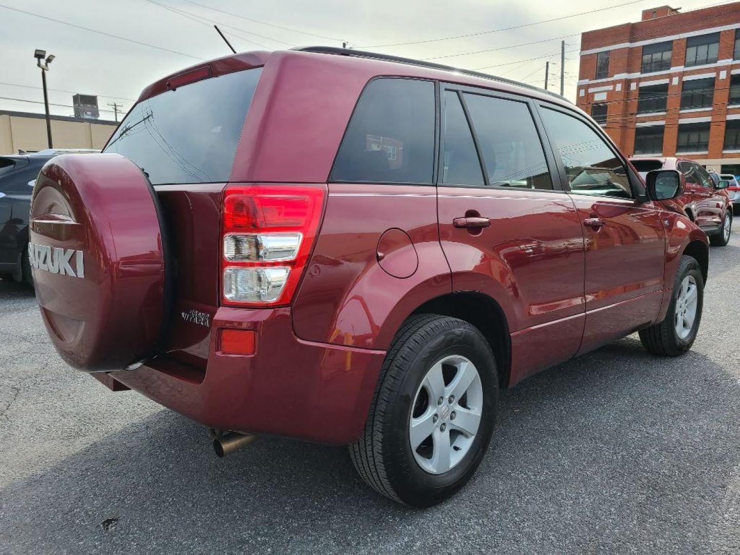 2006 BURGUN SUZUKI GRAND VITARA XSPORT (JS3TD944364) with an 2.7L engine, Automatic transmission, located at 7981 Paxton Street, Harrisburg, PA, 17111, (717) 561-2926, 40.261490, -76.749229 - WE FINANCE!!! Good Credit/ Bad Credit/ No Credit - ALL Trade-Ins Welcomed!!! ***Guaranteed Credit Approval*** APPLY ONLINE or CALL us TODAY ;) Internet Prices and Marketplace Prices are SPECIAL discounted ***CASH DEALS*** Retail Prices are higher. Please call us to discuss your cash and finan - Photo#4