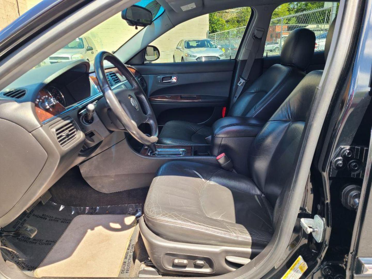 2007 BLACK BUICK LACROSSE CXS (2G4WE587771) with an 3.6L engine, Automatic transmission, located at 117 North Cameron Street, Harrisburg, PA, 17101, (717) 963-8962, 40.267021, -76.875351 - WE FINANCE!!! Good Credit/ Bad Credit/ No Credit - ALL Trade-Ins Welcomed!!! ***Guaranteed Credit Approval*** APPLY ONLINE or CALL us TODAY ;) Internet Prices and Marketplace Prices are SPECIAL discounted ***CASH DEALS*** Retail Prices are higher. Please call us to discuss your cash and finan - Photo#13