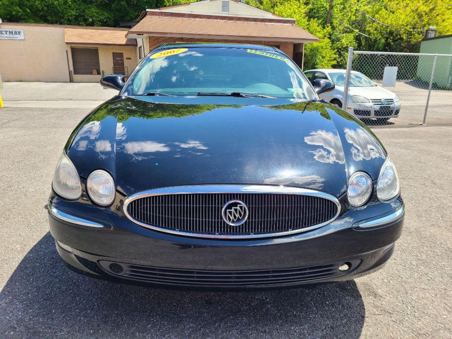 2007 BLACK BUICK LACROSSE CXS (2G4WE587771) with an 3.6L engine, Automatic transmission, located at 117 North Cameron Street, Harrisburg, PA, 17101, (717) 963-8962, 40.267021, -76.875351 - WE FINANCE!!! Good Credit/ Bad Credit/ No Credit - ALL Trade-Ins Welcomed!!! ***Guaranteed Credit Approval*** APPLY ONLINE or CALL us TODAY ;) Internet Prices and Marketplace Prices are SPECIAL discounted ***CASH DEALS*** Retail Prices are higher. Please call us to discuss your cash and finan - Photo#7