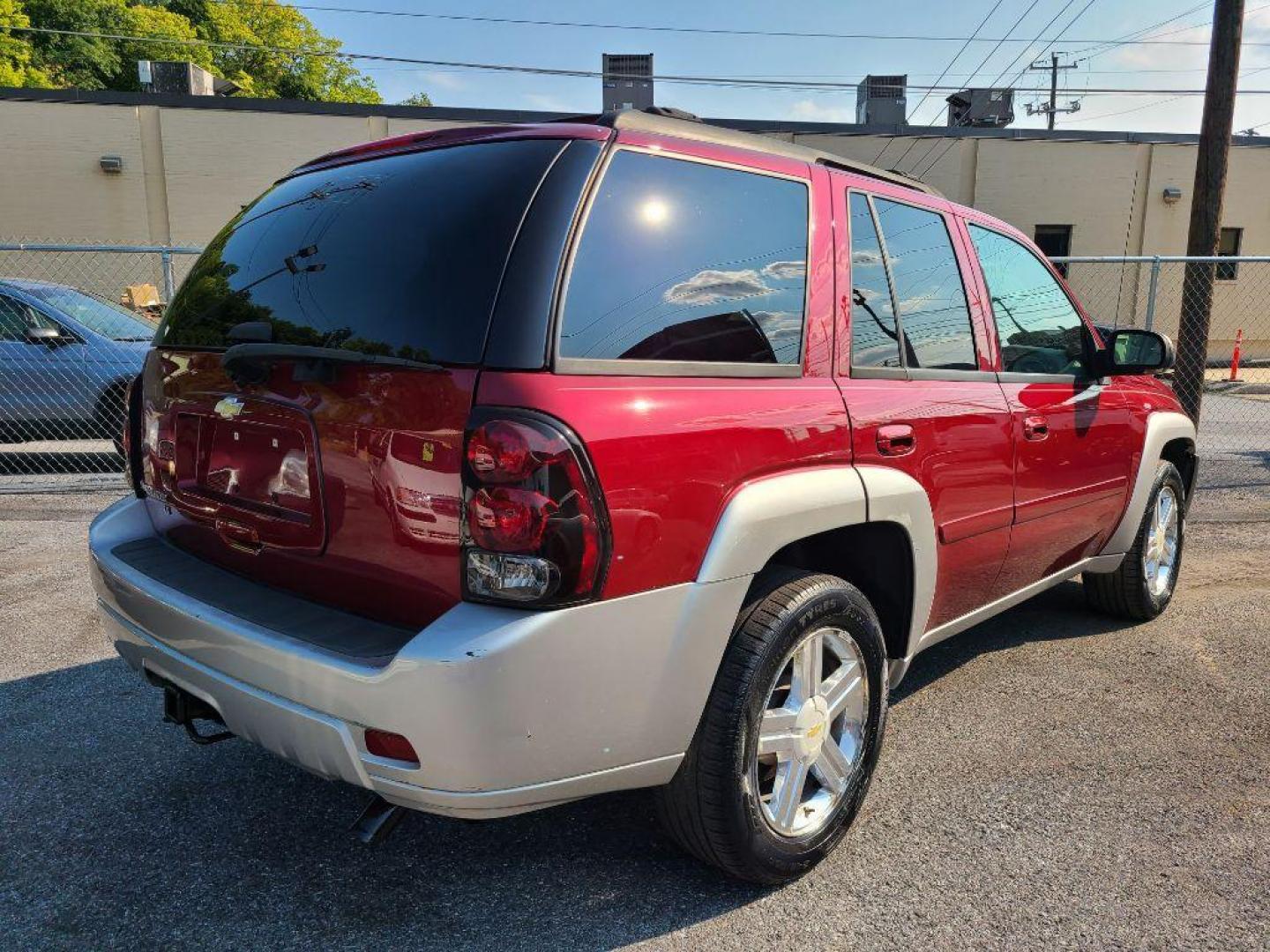 2007 RED CHEVROLET TRAILBLAZER LS (1GNDT13S872) with an 4.2L engine, Automatic transmission, located at 117 North Cameron Street, Harrisburg, PA, 17101, (717) 963-8962, 40.267021, -76.875351 - WE FINANCE!!! Good Credit/ Bad Credit/ No Credit - ALL Trade-Ins Welcomed!!! ***Guaranteed Credit Approval*** APPLY ONLINE or CALL us TODAY ;) Internet Prices and Marketplace Prices are SPECIAL discounted ***CASH DEALS*** Retail Prices are higher. Please call us to discuss your cash and finan - Photo#4