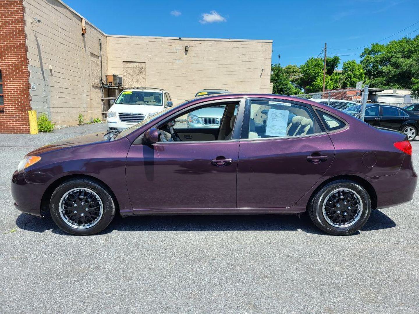 2007 BURGUN HYUNDAI ELANTRA GLS (KMHDU46D67U) with an 2.0L engine, Automatic transmission, located at 7981 Paxton Street, Harrisburg, PA, 17111, (717) 561-2926, 40.261490, -76.749229 - WE FINANCE!!! Good Credit/ Bad Credit/ No Credit - ALL Trade-Ins Welcomed!!! ***Guaranteed Credit Approval*** APPLY ONLINE or CALL us TODAY ;) Internet Prices and Marketplace Prices are SPECIAL discounted ***CASH DEALS*** Retail Prices are higher. Please call us to discuss your cash and finan - Photo#1