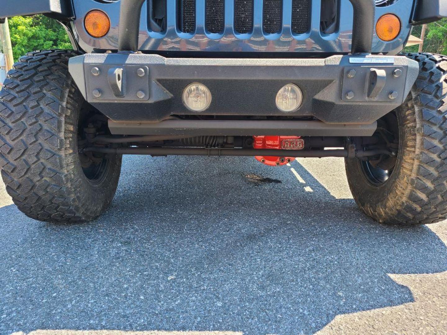 2007 BLUE JEEP WRANGLER X (1J4FA24187L) with an 3.8L engine, Automatic transmission, located at 7981 Paxton Street, Harrisburg, PA, 17111, (717) 561-2926, 40.261490, -76.749229 - WE FINANCE!!! Good Credit/ Bad Credit/ No Credit - ALL Trade-Ins Welcomed!!! ***Guaranteed Credit Approval*** APPLY ONLINE or CALL us TODAY ;) Internet Prices and Marketplace Prices are SPECIAL discounted ***CASH DEALS*** Retail Prices are higher. Please call us to discuss your cash and finan - Photo#7