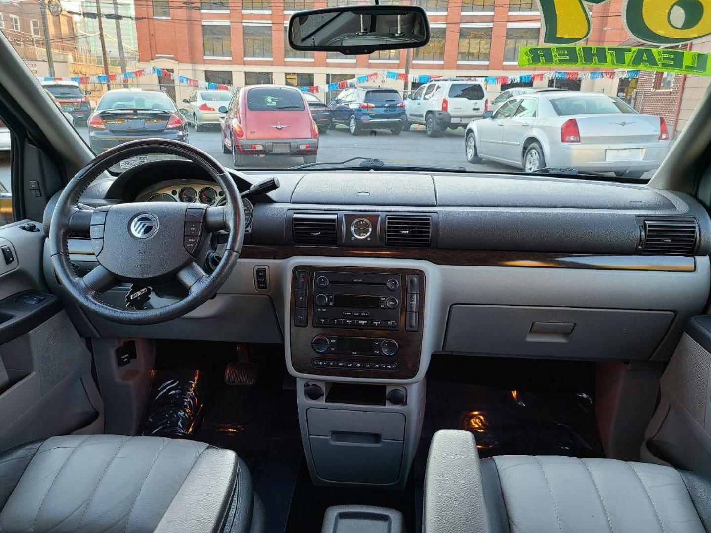 2007 SILVER MERCURY MONTEREY LUXURY (2MRDA22247B) with an 4.2L engine, Automatic transmission, located at 117 North Cameron Street, Harrisburg, PA, 17101, (717) 963-8962, 40.267021, -76.875351 - WE FINANCE!!! Good Credit/ Bad Credit/ No Credit - ALL Trade-Ins Welcomed!!! ***Guaranteed Credit Approval*** APPLY ONLINE or CALL us TODAY ;) Internet Prices and Marketplace Prices are SPECIAL discounted ***CASH DEALS*** Retail Prices are higher. Please call us to discuss your cash and finan - Photo#9