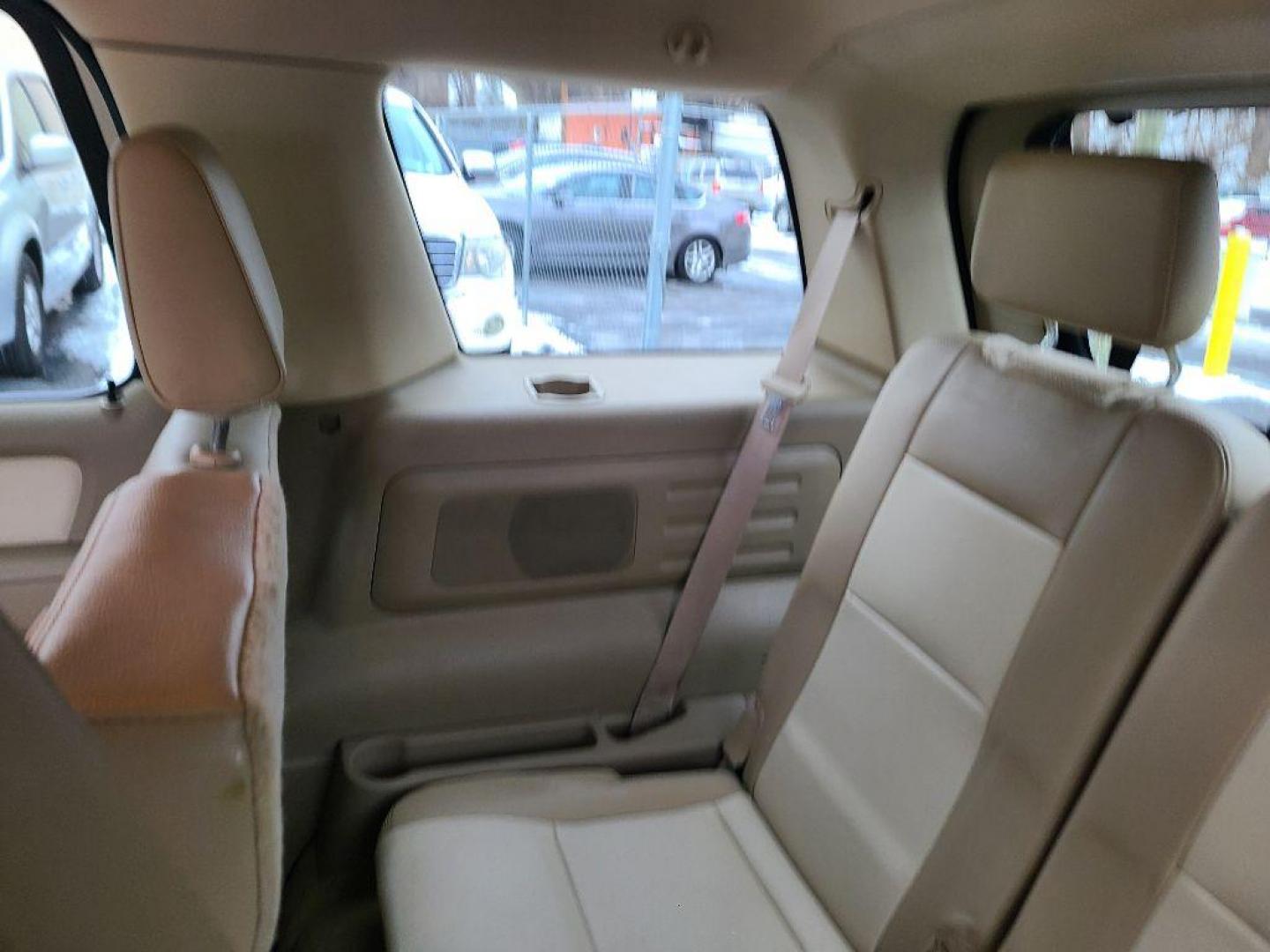 2007 GOLD MERCURY MOUNTAINEER LUXURY (4M2EU47E37U) with an 4.0L engine, Automatic transmission, located at 117 North Cameron Street, Harrisburg, PA, 17101, (717) 963-8962, 40.267021, -76.875351 - Photo#12