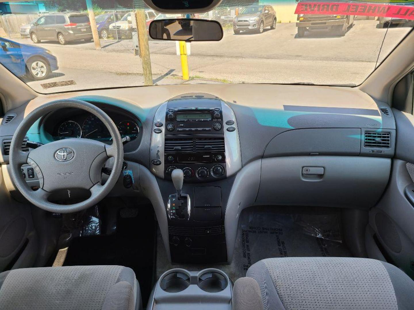 2007 BLUE TOYOTA SIENNA LE (5TDBK23C17S) with an 3.5L engine, Automatic transmission, located at 117 North Cameron Street, Harrisburg, PA, 17101, (717) 963-8962, 40.267021, -76.875351 - WE FINANCE!!! Good Credit/ Bad Credit/ No Credit - ALL Trade-Ins Welcomed!!! ***Guaranteed Credit Approval*** APPLY ONLINE or CALL us TODAY ;) Internet Prices and Marketplace Prices are SPECIAL discounted ***CASH DEALS*** Retail Prices are higher. Please call us to discuss your cash and finan - Photo#9