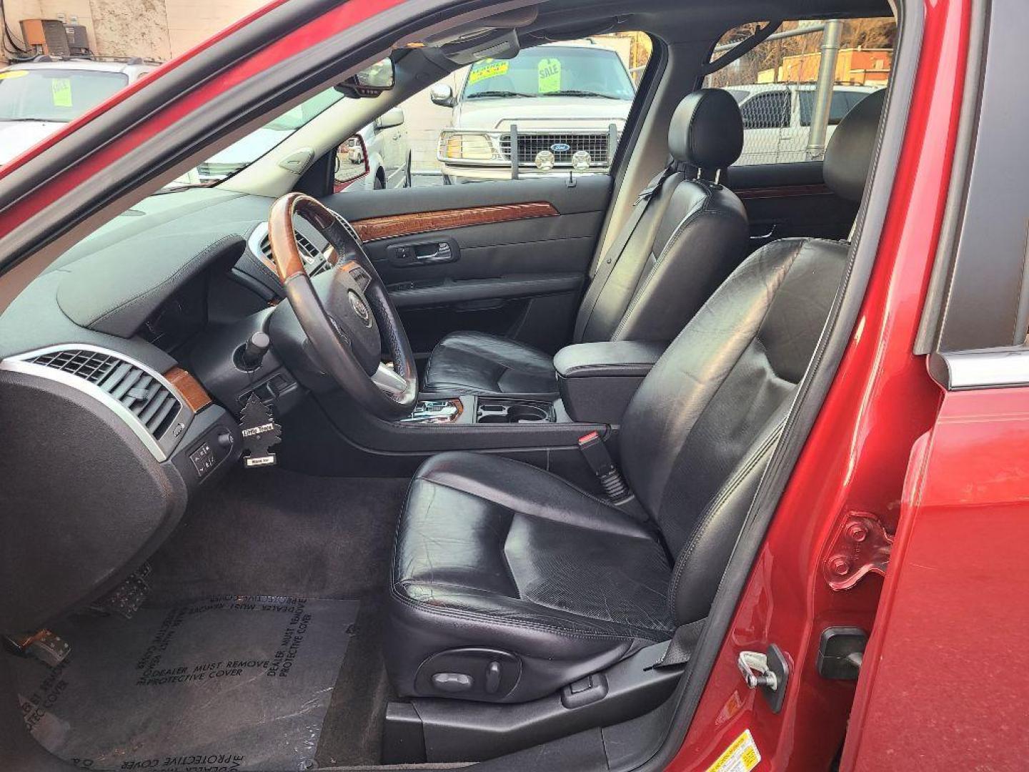 2008 RED CADILLAC SRX (1GYEE437480) with an 3.6L engine, Automatic transmission, located at 117 North Cameron Street, Harrisburg, PA, 17101, (717) 963-8962, 40.267021, -76.875351 - WE FINANCE!!! Good Credit/ Bad Credit/ No Credit - ALL Trade-Ins Welcomed!!! ***Guaranteed Credit Approval*** APPLY ONLINE or CALL us TODAY ;) Internet Prices and Marketplace Prices are SPECIAL discounted ***CASH DEALS*** Retail Prices are higher. Please call us to discuss your cash and finan - Photo#16