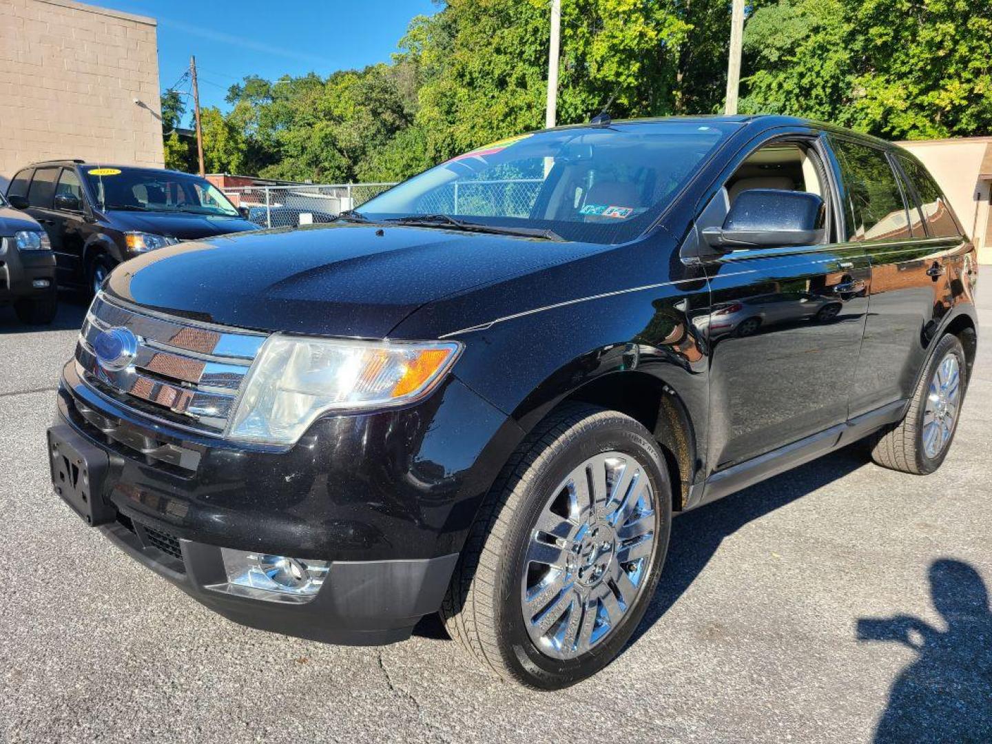 2008 BLACK FORD EDGE LIMITED (2FMDK49C58B) with an 3.5L engine, Automatic transmission, located at 117 North Cameron Street, Harrisburg, PA, 17101, (717) 963-8962, 40.267021, -76.875351 - WE FINANCE!!! Good Credit/ Bad Credit/ No Credit - ALL Trade-Ins Welcomed!!! ***Guaranteed Credit Approval*** APPLY ONLINE or CALL us TODAY ;) Internet Prices and Marketplace Prices are SPECIAL discounted ***CASH DEALS*** Retail Prices are higher. Please call us to discuss your cash and finan - Photo#0