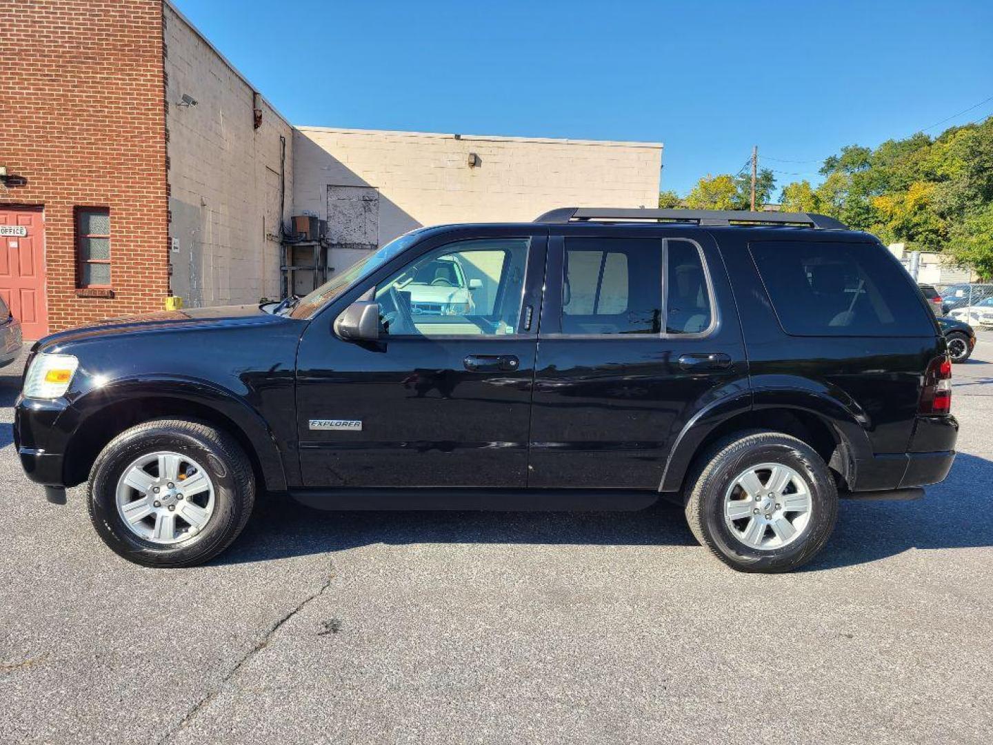 2008 BLACK FORD EXPLORER XLT (1FMEU73E88U) with an 4.0L engine, Automatic transmission, located at 117 North Cameron Street, Harrisburg, PA, 17101, (717) 963-8962, 40.267021, -76.875351 - WE FINANCE!!! Good Credit/ Bad Credit/ No Credit - ALL Trade-Ins Welcomed!!! ***Guaranteed Credit Approval*** APPLY ONLINE or CALL us TODAY ;) Internet Prices and Marketplace Prices are SPECIAL discounted ***CASH DEALS*** Retail Prices are higher. Please call us to discuss your cash and finan - Photo#1